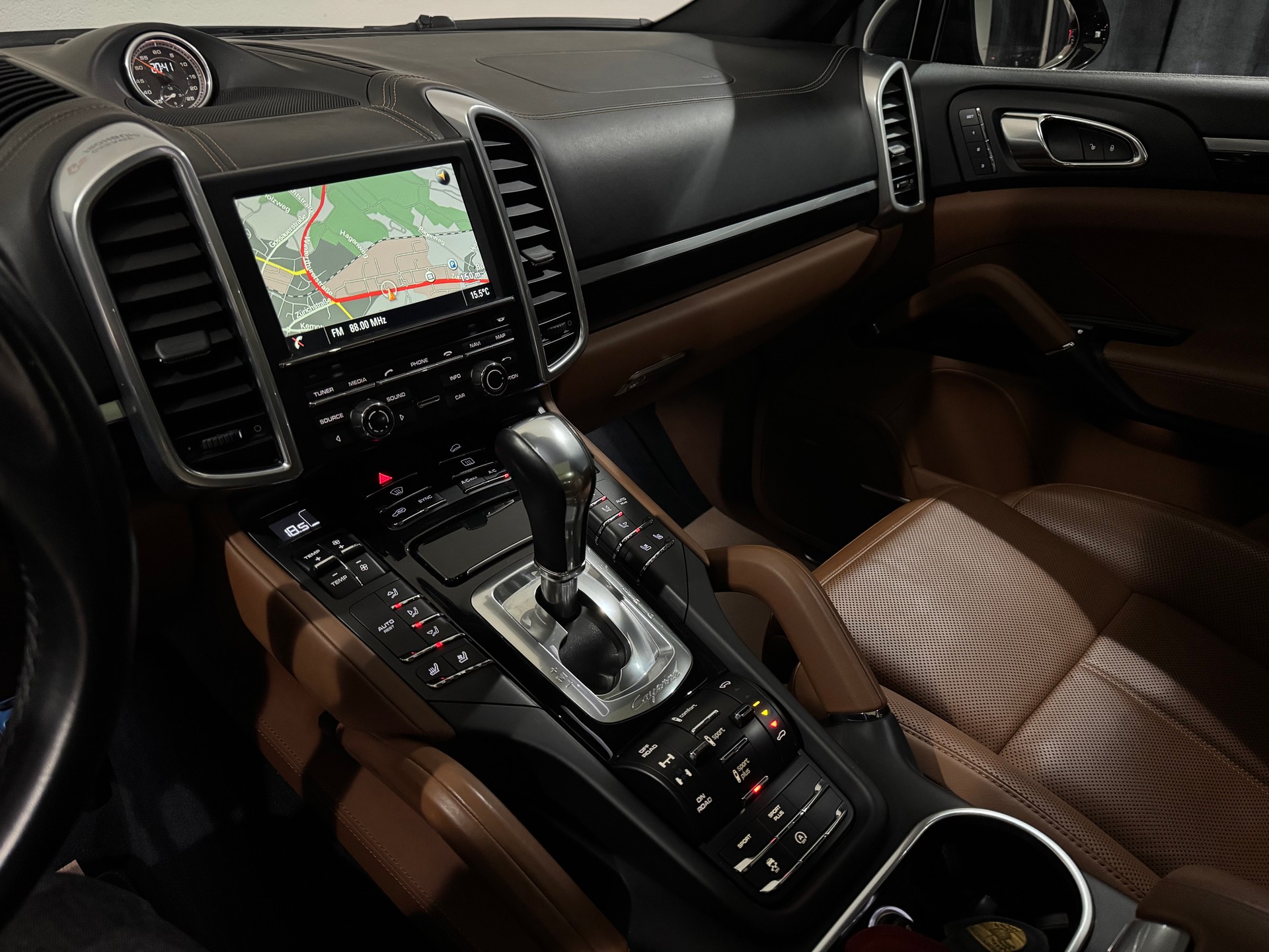 PORSCHE Cayenne S | 1.Hand | Approved Garantie |-image-22
