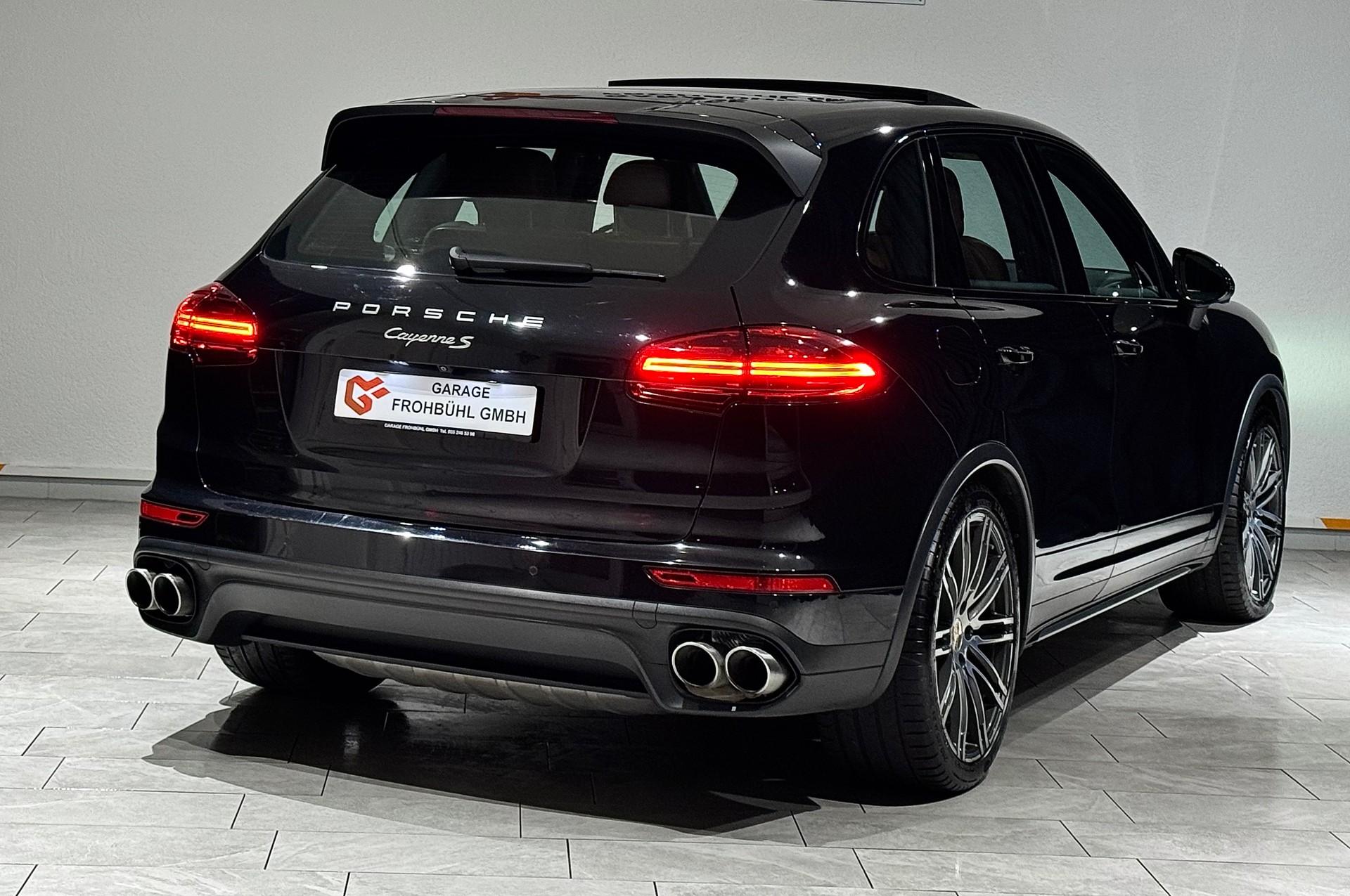 PORSCHE Cayenne S | 1.Hand | Approved Garantie |-image-3