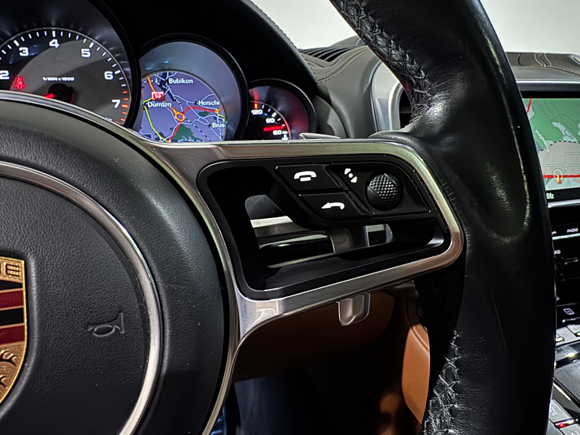 PORSCHE Cayenne S | 1.Hand | Approved Garantie |-image-25