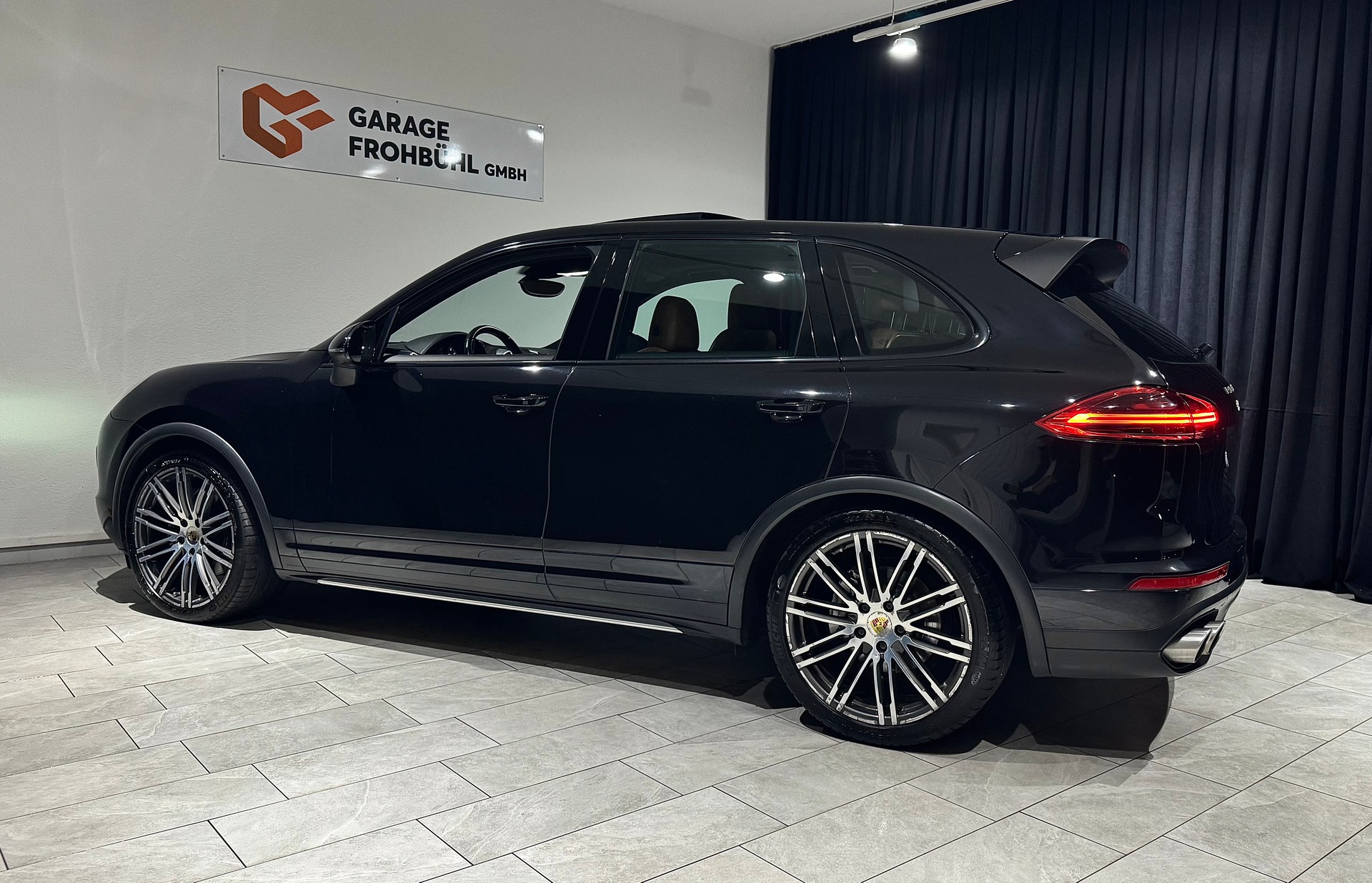 PORSCHE Cayenne S | 1.Hand | Approved Garantie |-image-6
