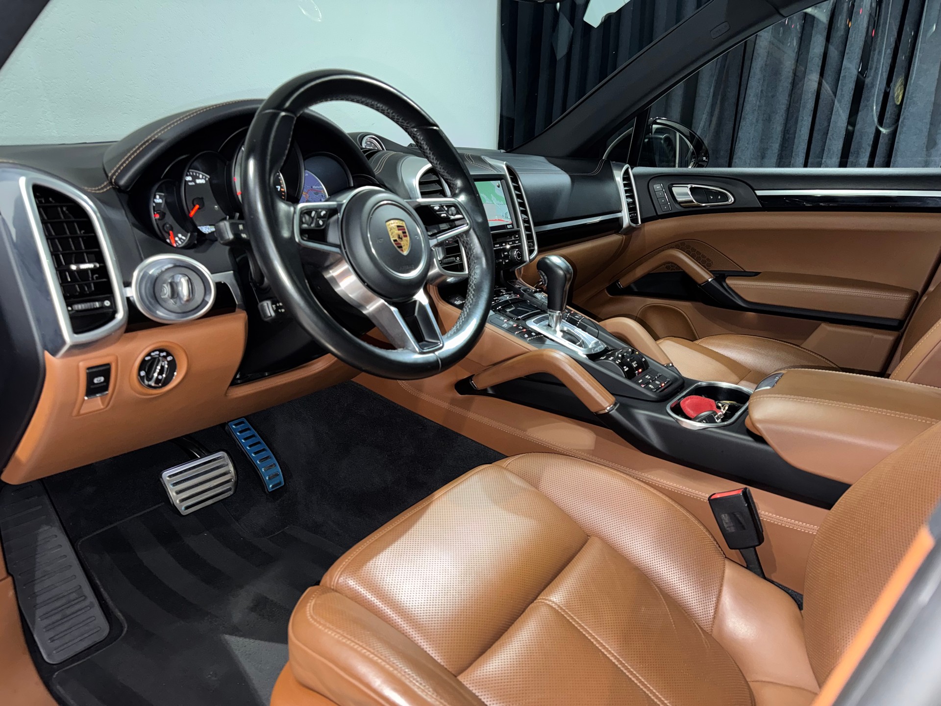 PORSCHE Cayenne S | 1.Hand | Approved Garantie |-image-11