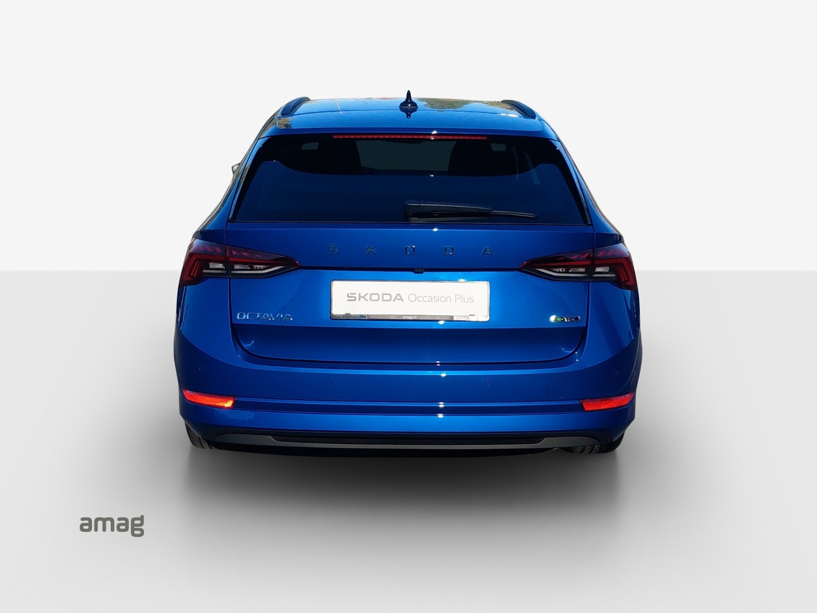 SKODA Octavia Combi 1.5 TSI mHEV DSG Style-image-3