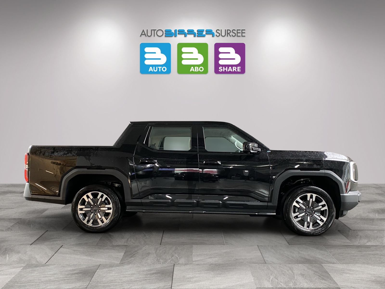 MAXUS eTerron 9 E-Motor 102kWh Luxury-image-3