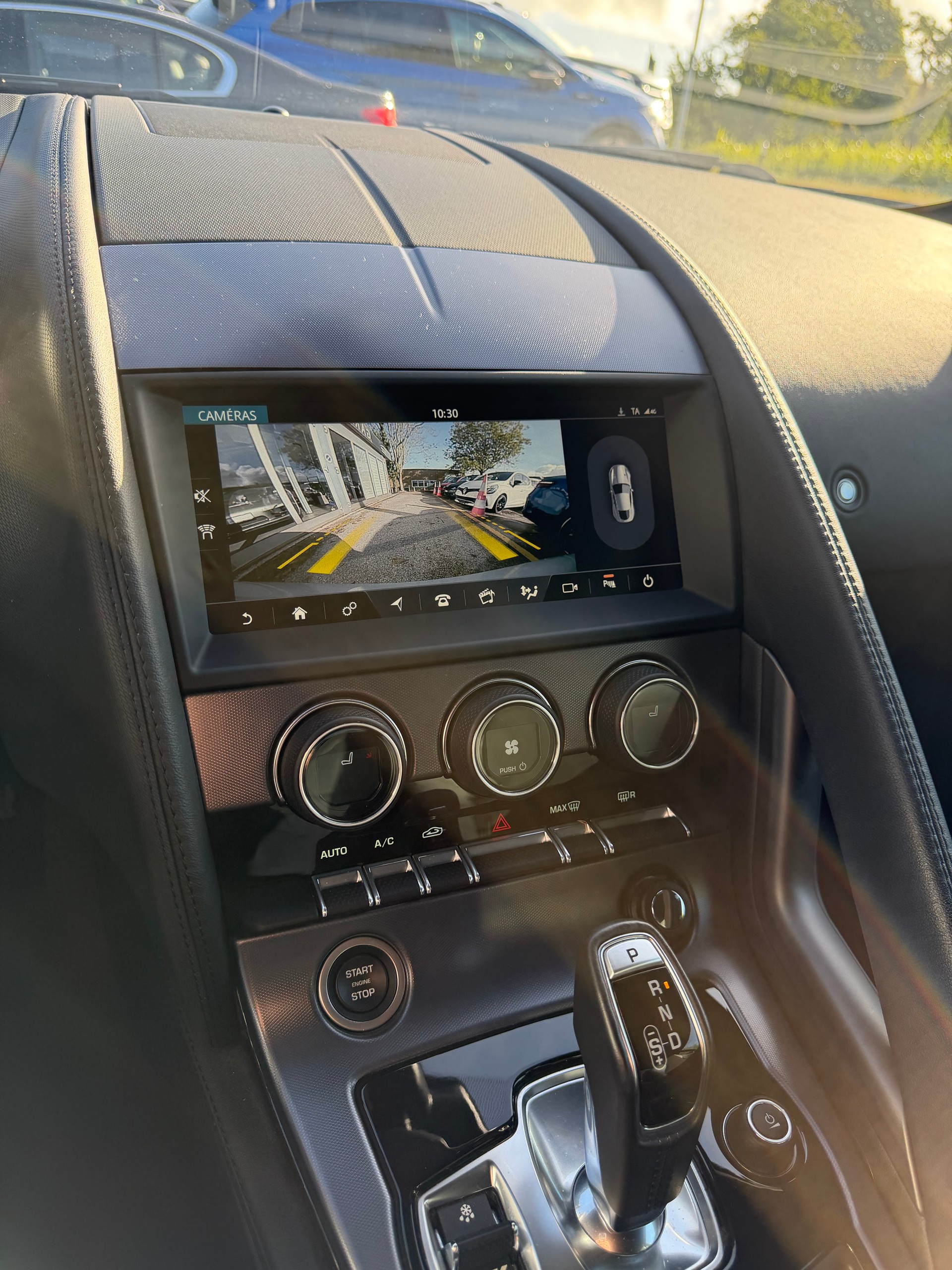 JAGUAR F-Type Coupé 2.0 I4 Automatik-image-6