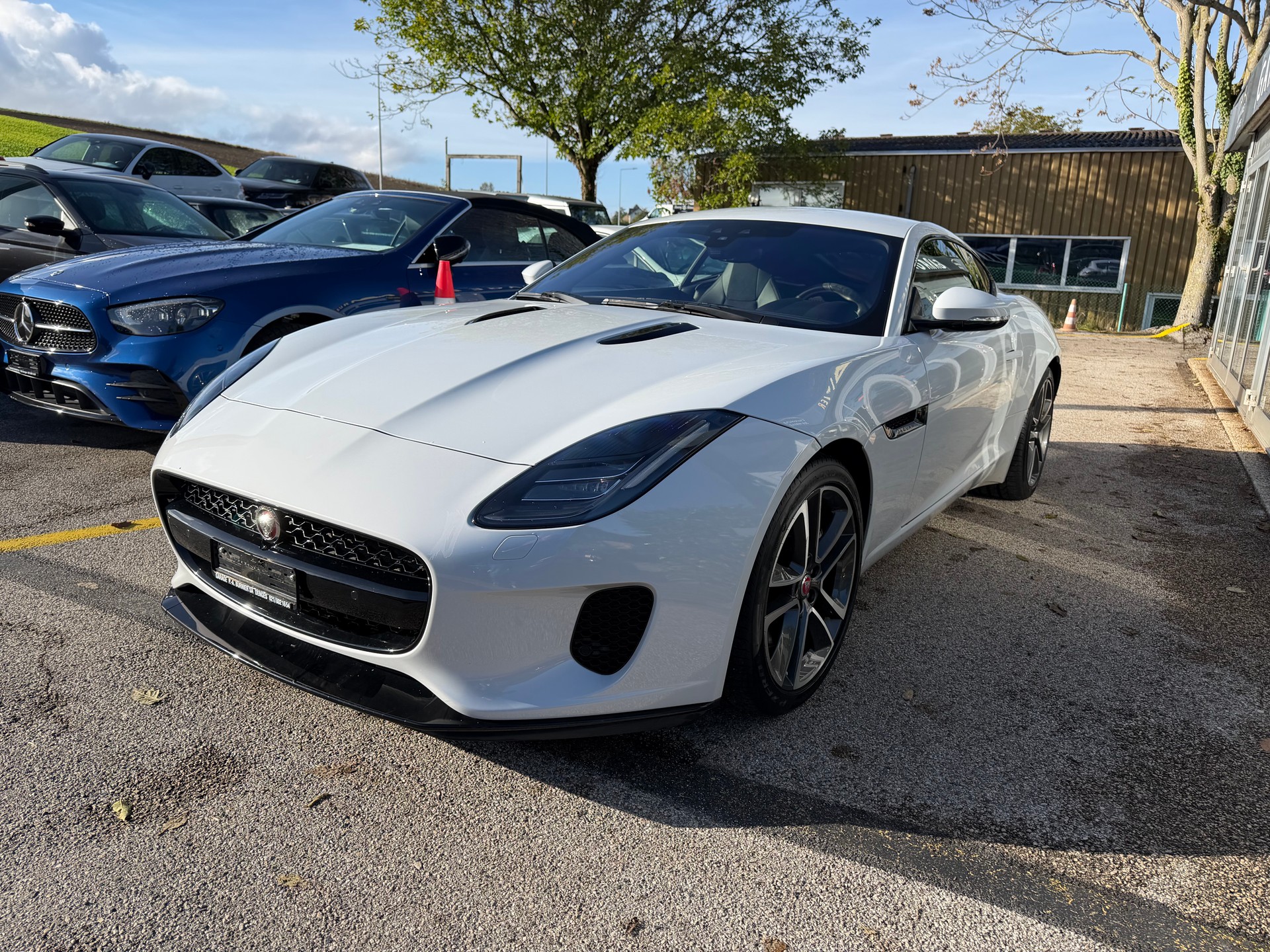 JAGUAR F-Type Coupé 2.0 I4 Automatik-image-1
