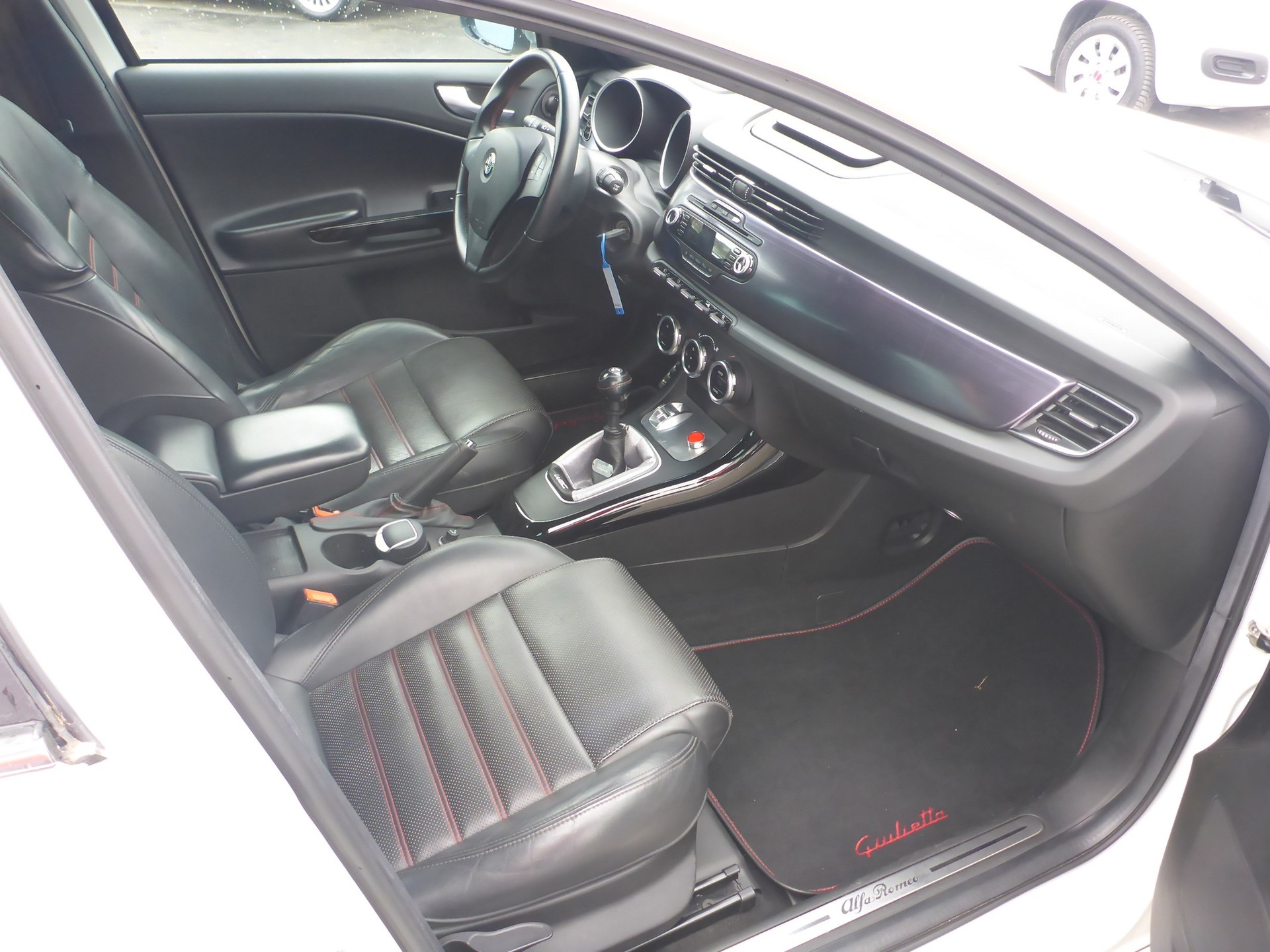 ALFA ROMEO Giulietta 1750 TBi Quadrifoglio Verde-image-6