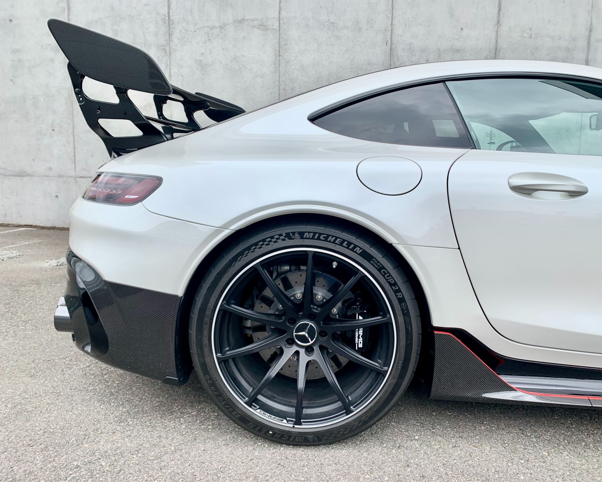 MERCEDES-BENZ AMG GT Black Series-image-2