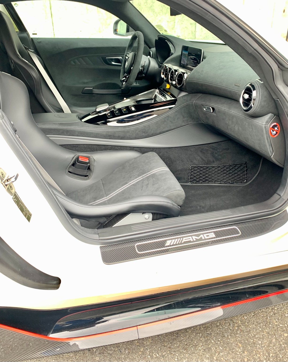 MERCEDES-BENZ AMG GT Black Series-image-5