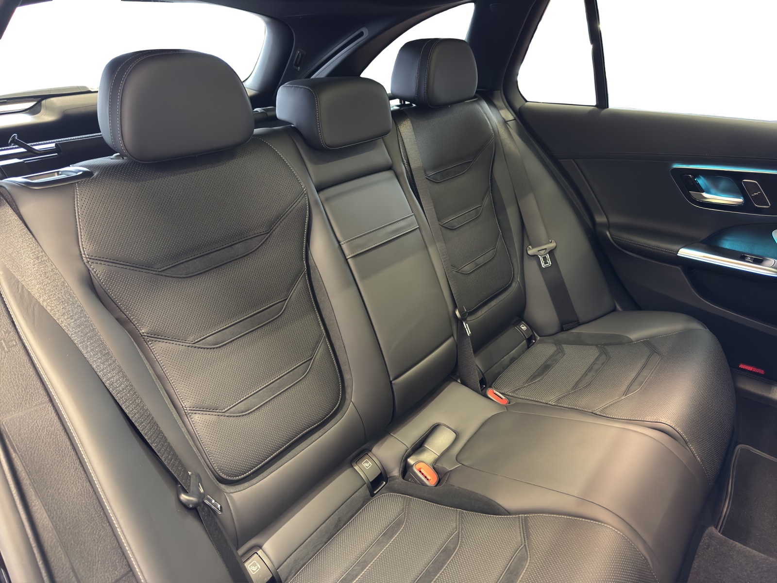 MERCEDES-BENZ C 63 AMG S T E Perf.-image-18