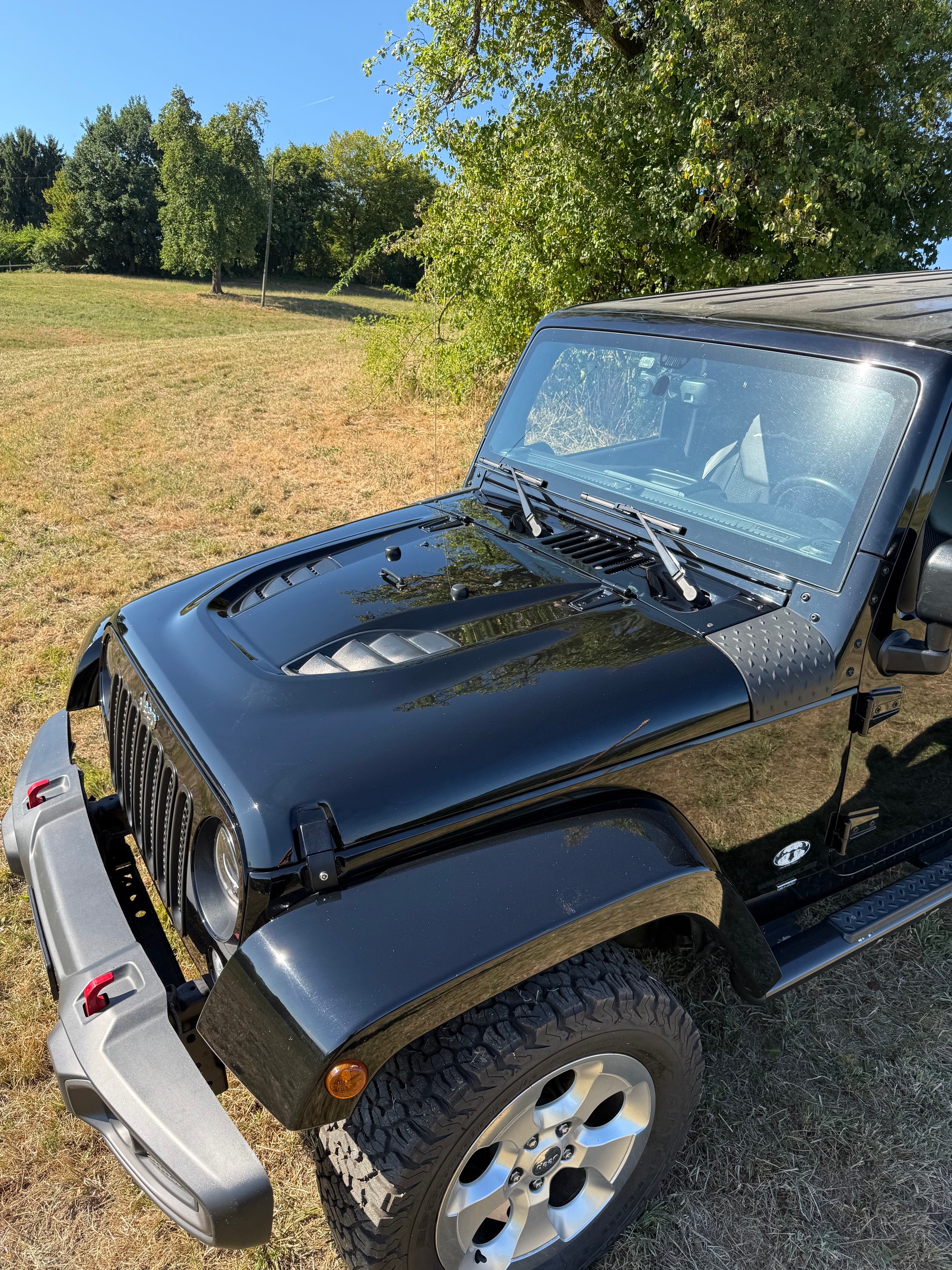 JEEP Wrangler 2.8CRD Unlimited Sahara X Automatic-image-2