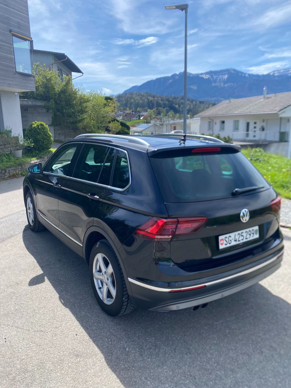 VW Tiguan 2.0TSI Comfortline 4Motion DSG-image-1