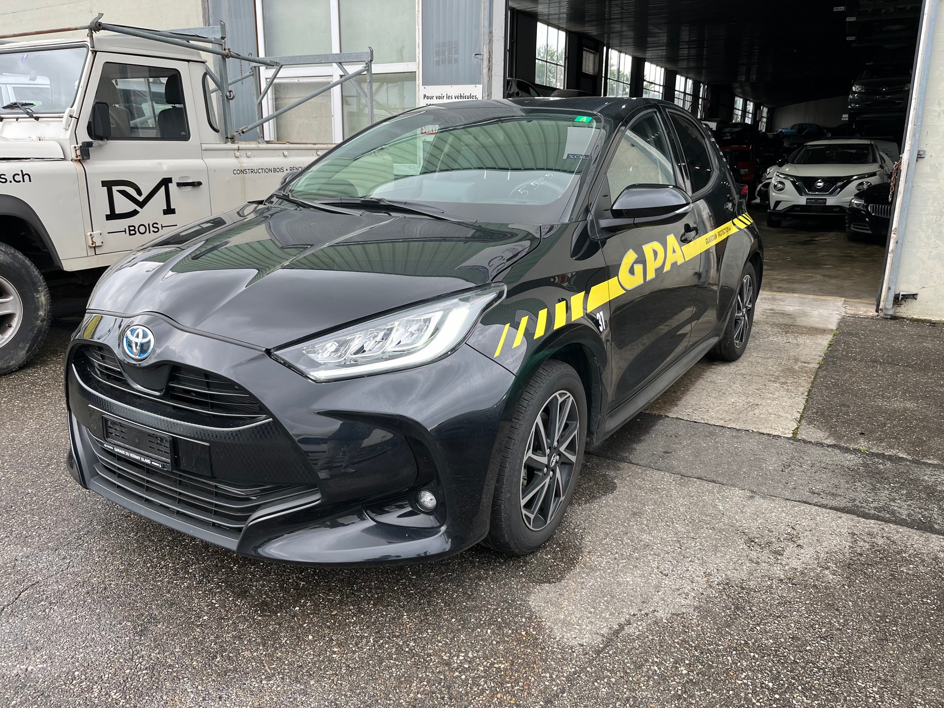 TOYOTA Yaris 1.5 Active e-CVT-image-0