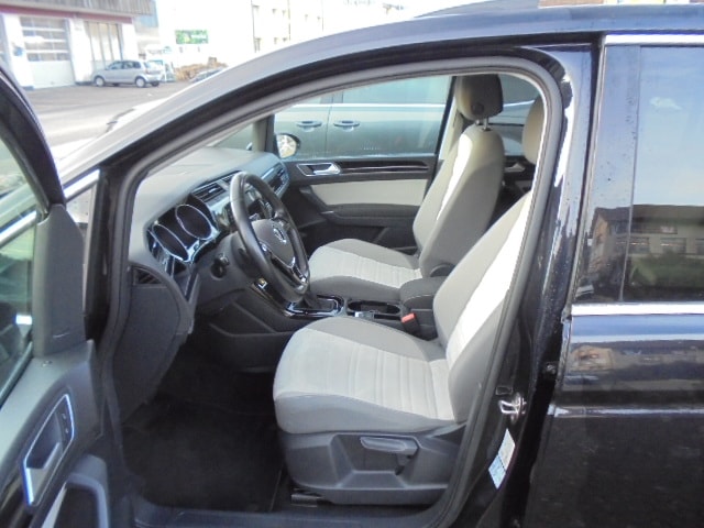 VW Touran 2.0 TDI BlueMotion Technology Highline DSG-image-6