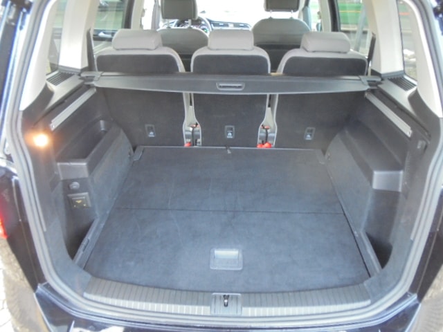 VW Touran 2.0 TDI BlueMotion Technology Highline DSG-image-13