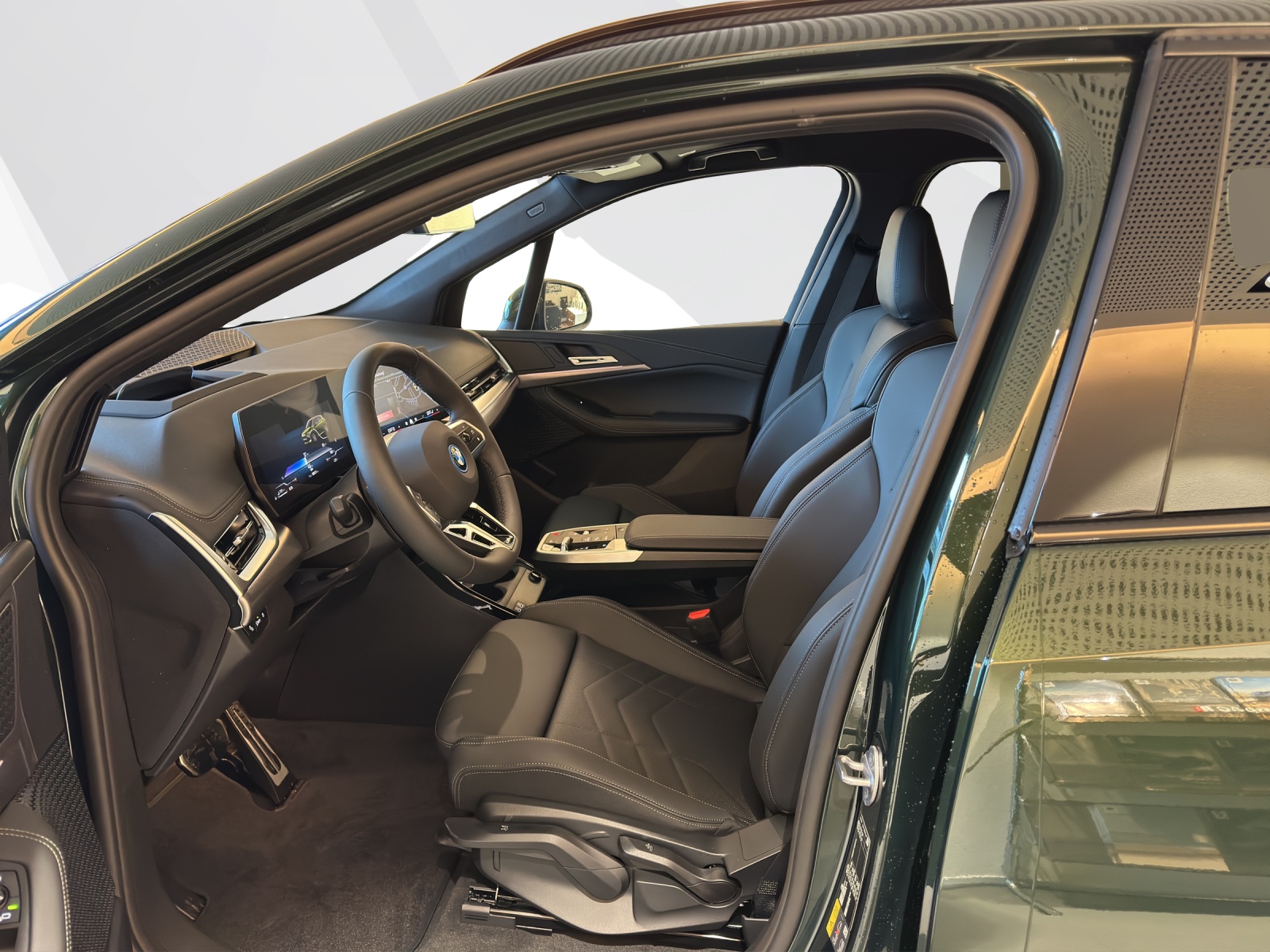 BMW 225e xDrive Active Tourer-image-8
