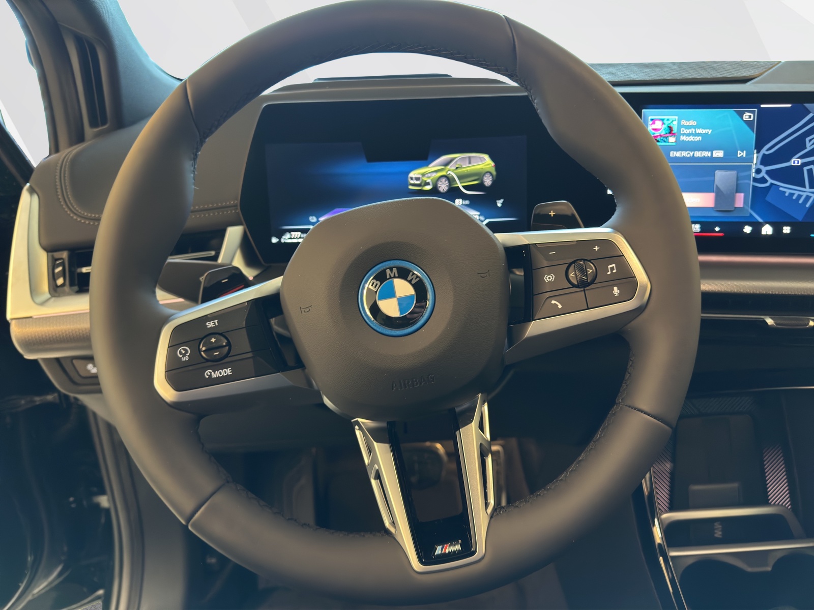 BMW 225e xDrive Active Tourer-image-9
