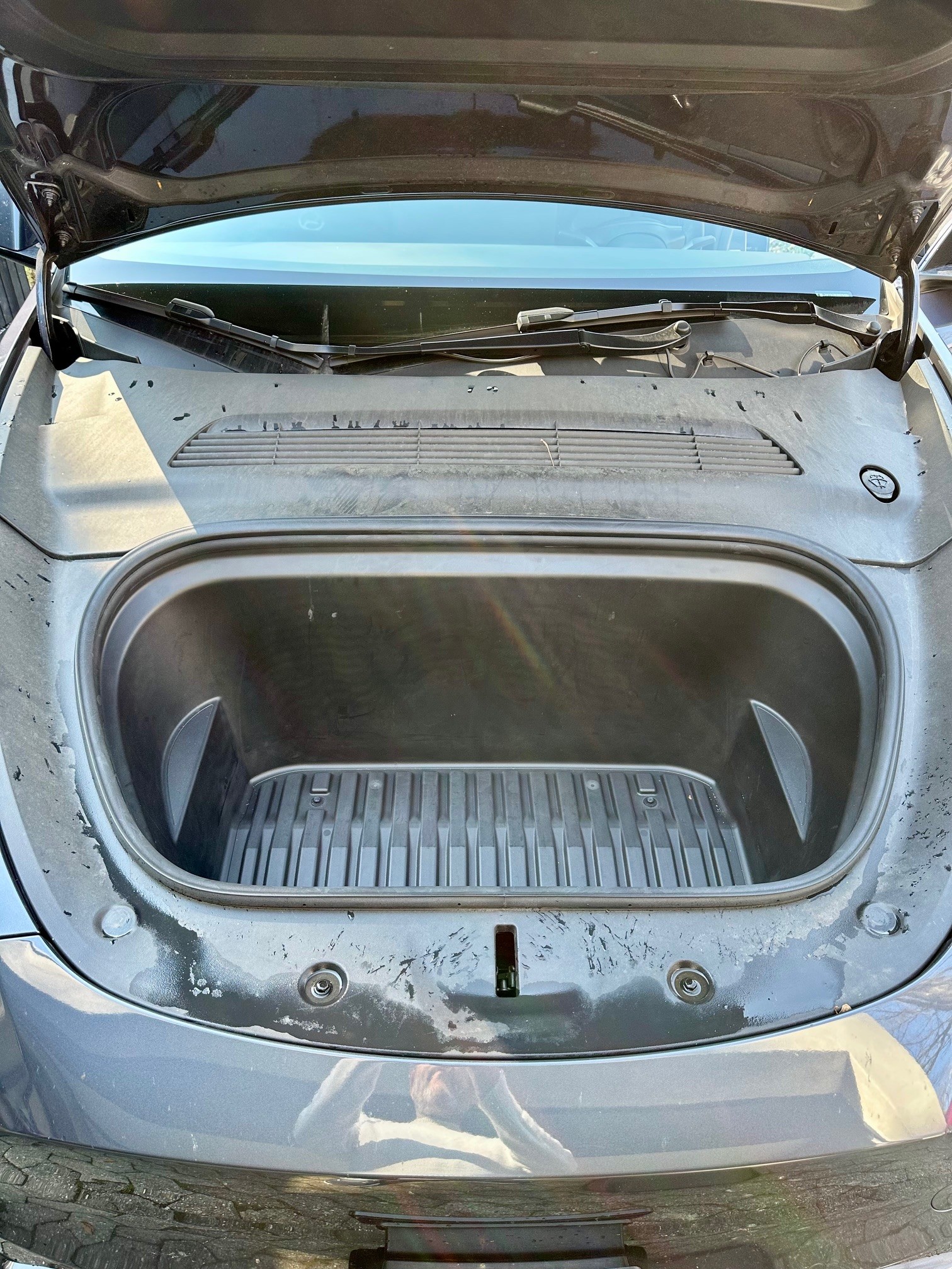 TESLA Model Y Long Range-image-5