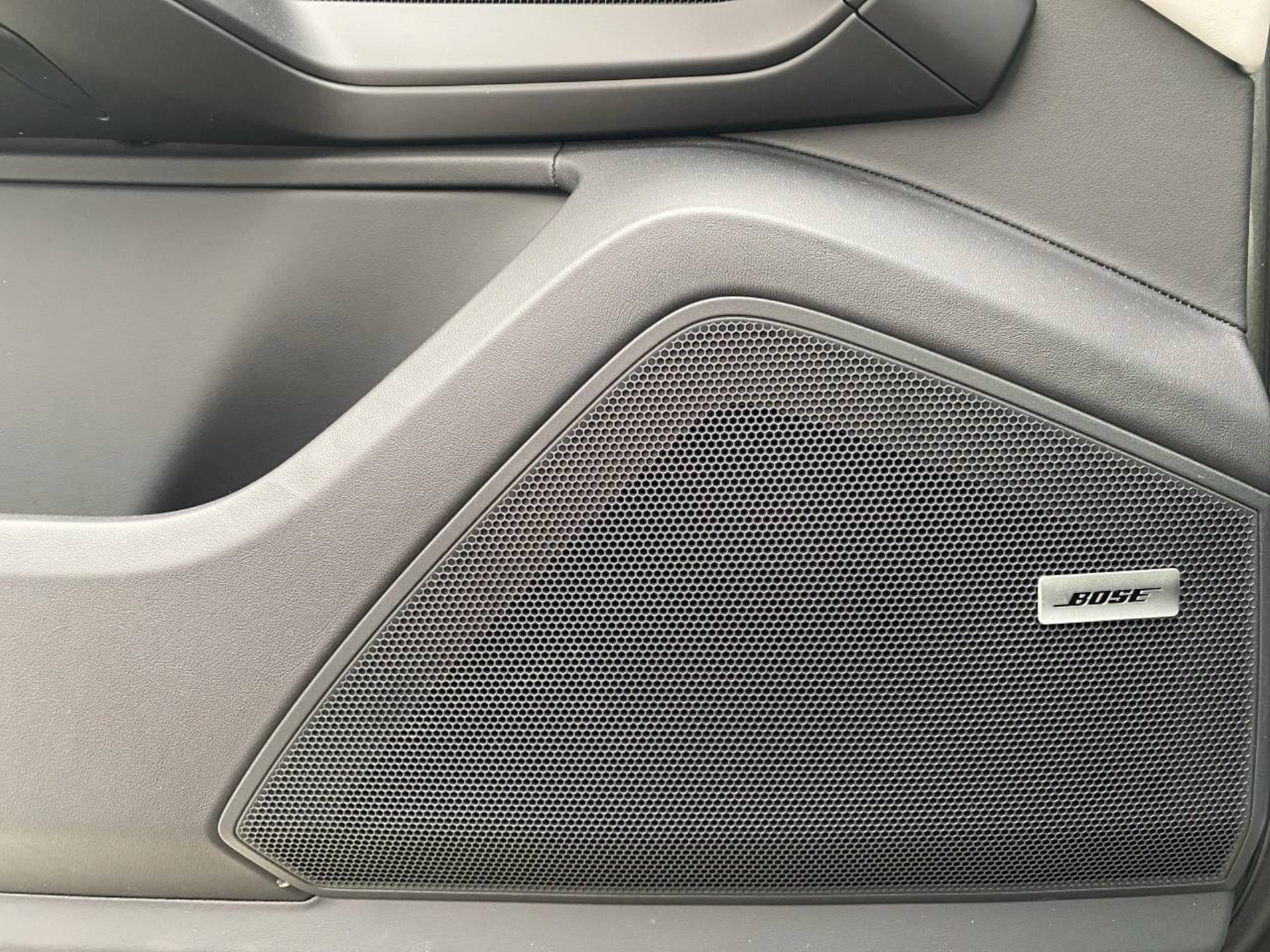 PORSCHE Cayenne S E-Hybrid Coupé-image-22