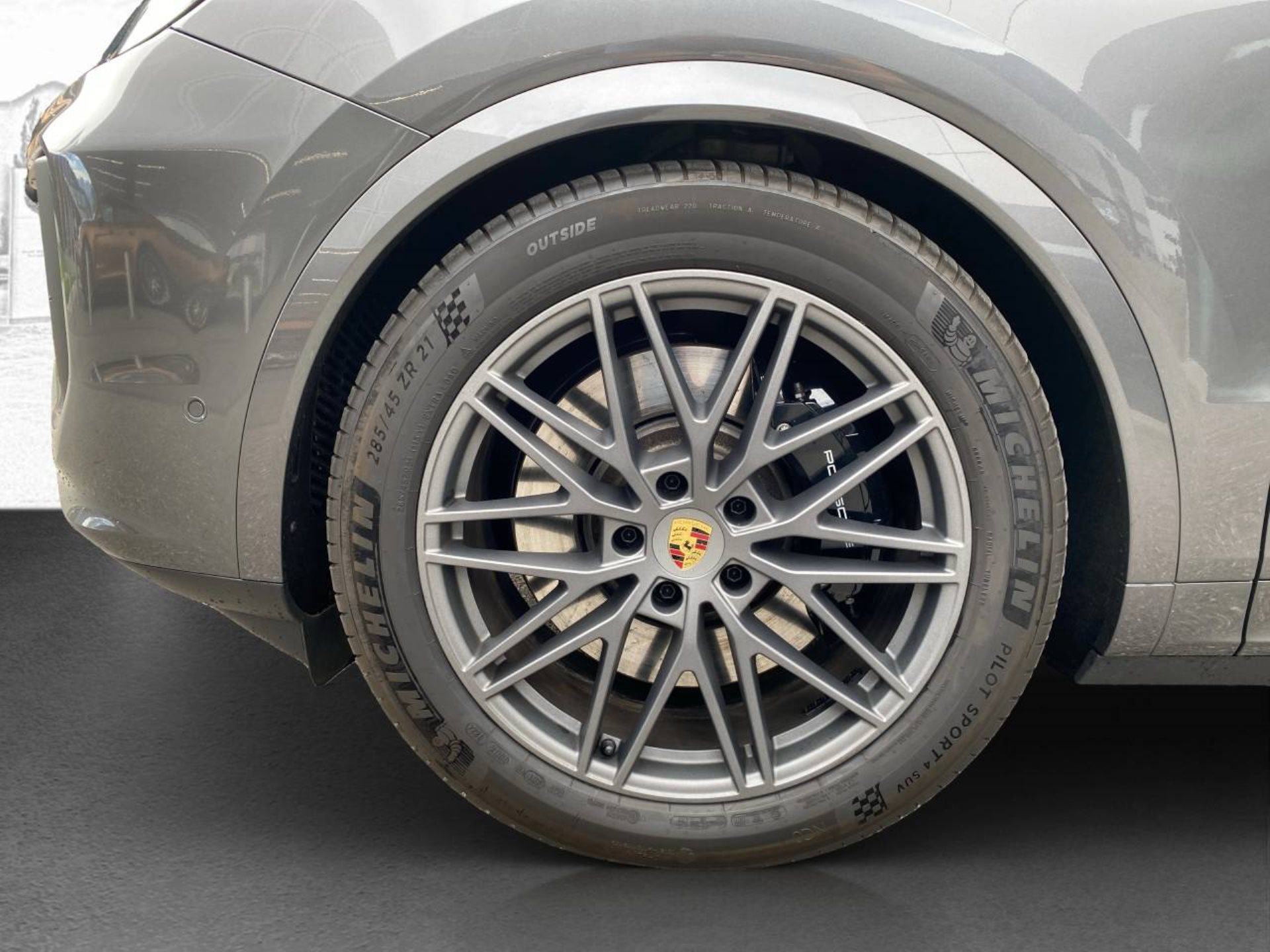 PORSCHE Cayenne S E-Hybrid Coupé-image-7