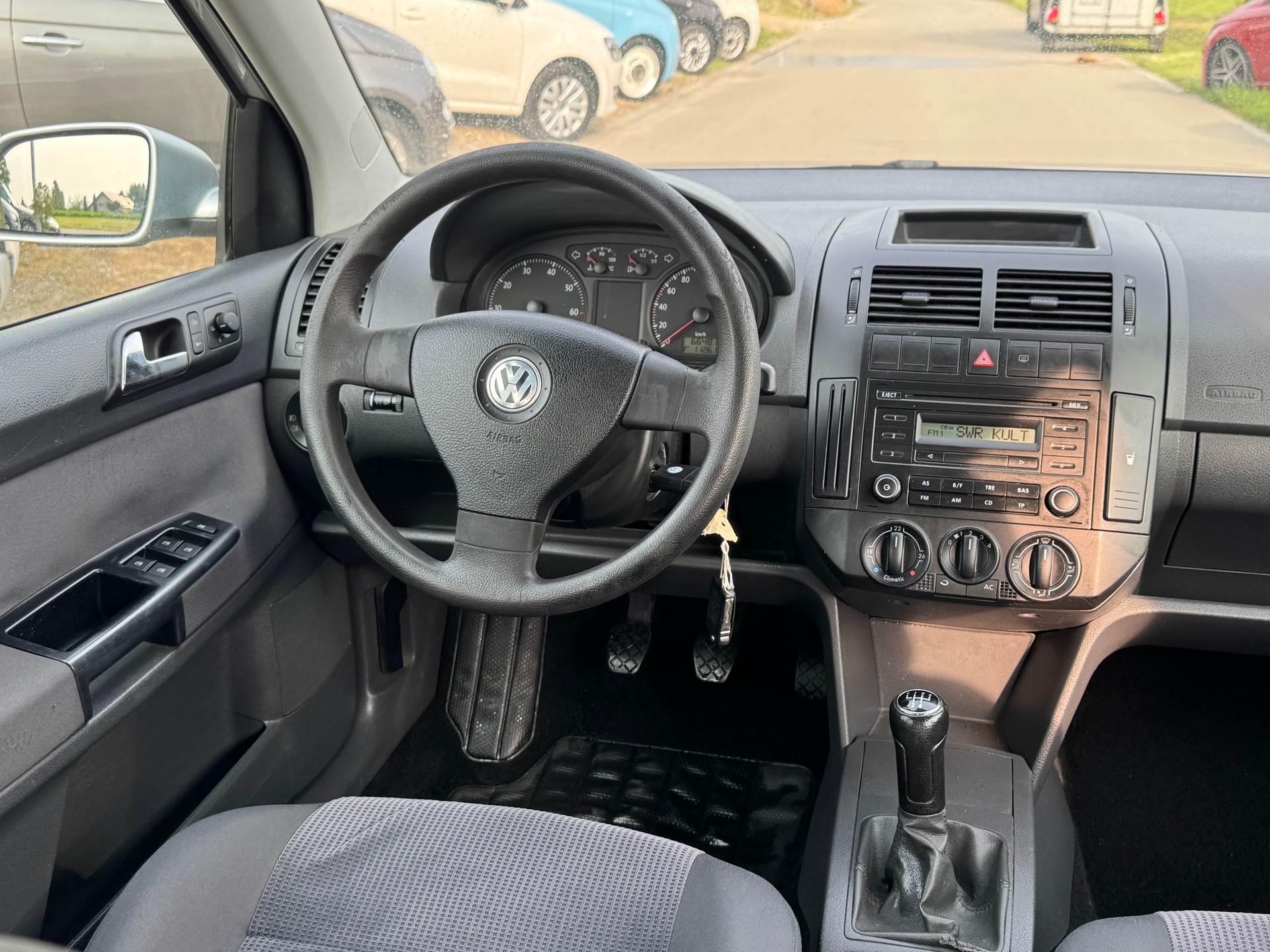 VW Polo 1.4 16V Comfortline-image-8