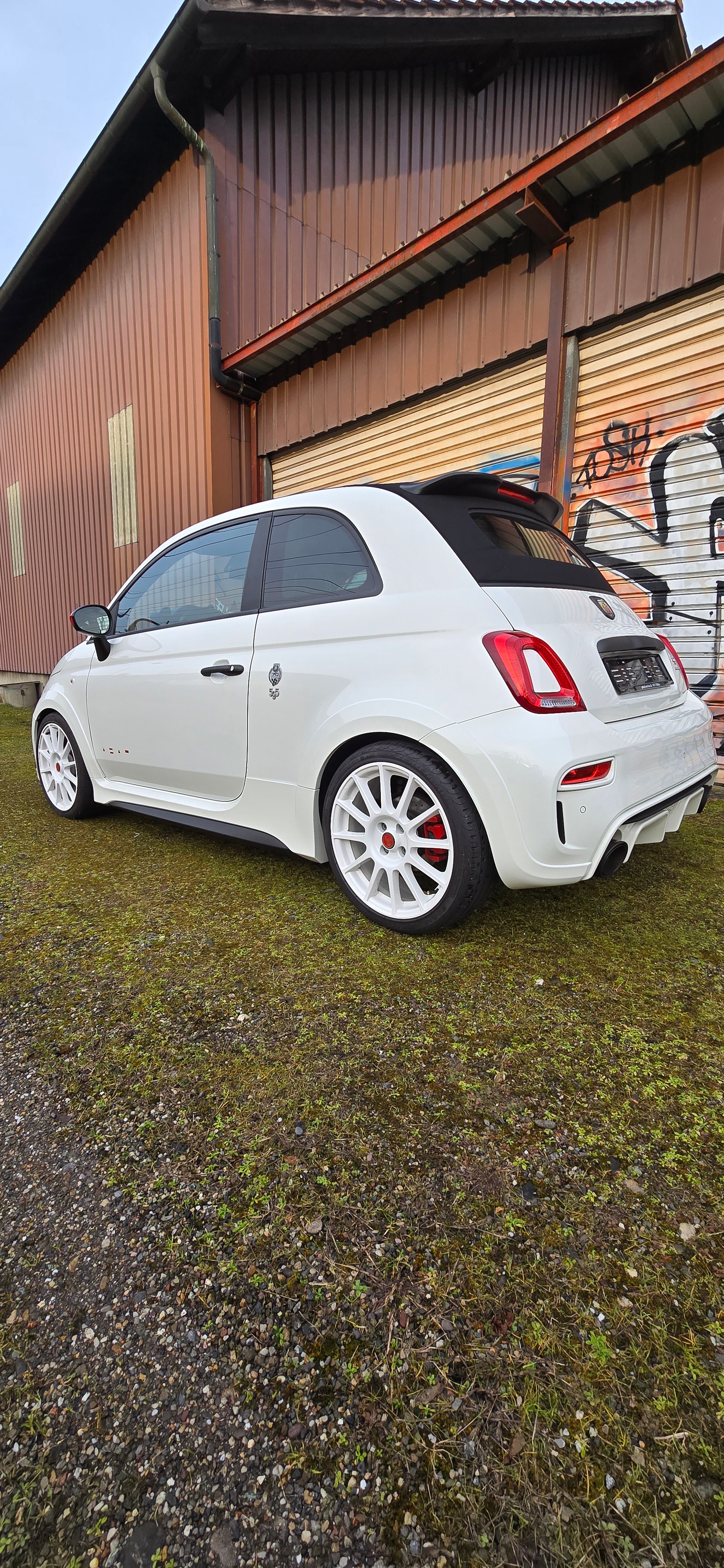 FIAT 595C 1.4 16V Turbo Abarth Esseesse-image-3