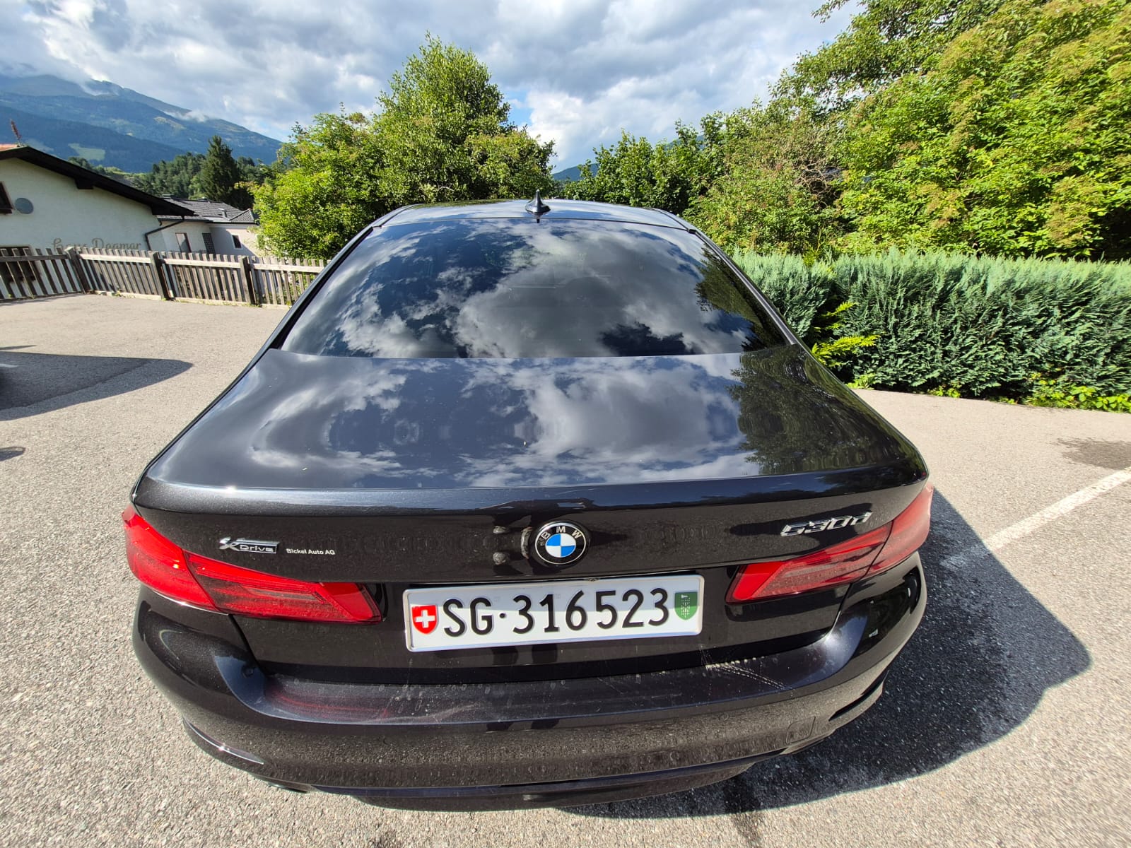 BMW 530d xDrive Sport Line Steptronic-image-15