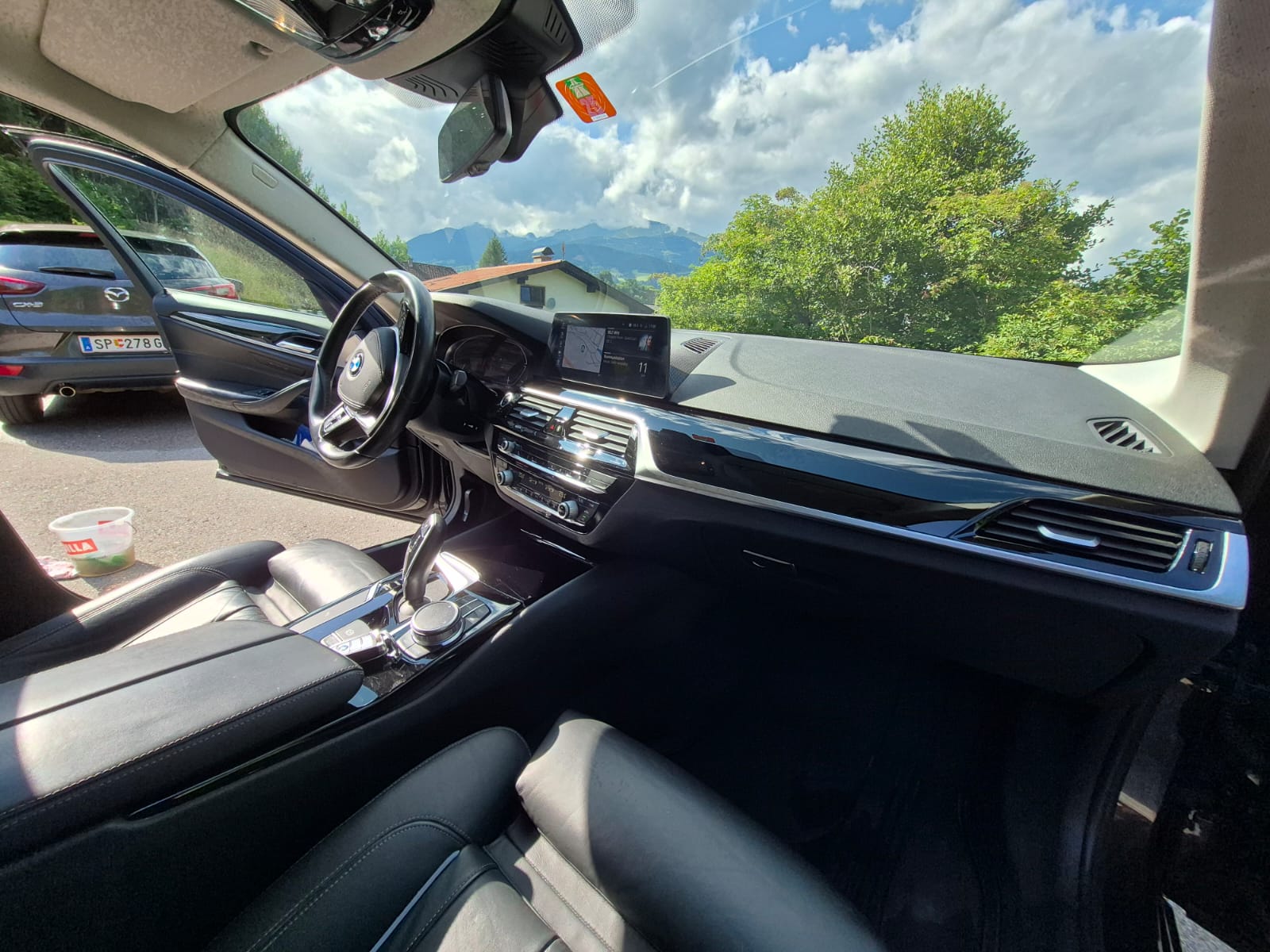 BMW 530d xDrive Sport Line Steptronic-image-12