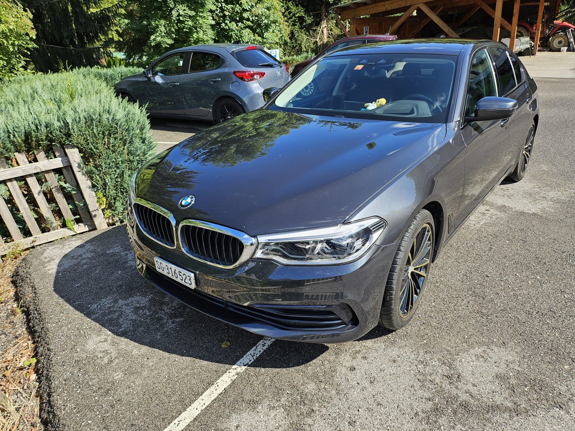 BMW 530d xDrive Sport Line Steptronic-image-3