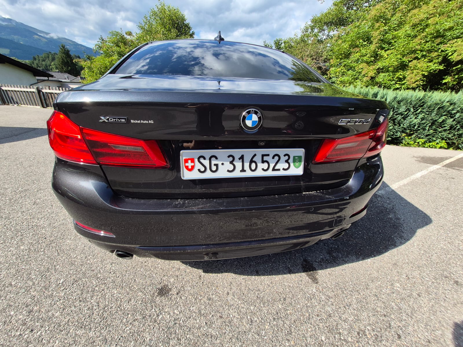 BMW 530d xDrive Sport Line Steptronic-image-14