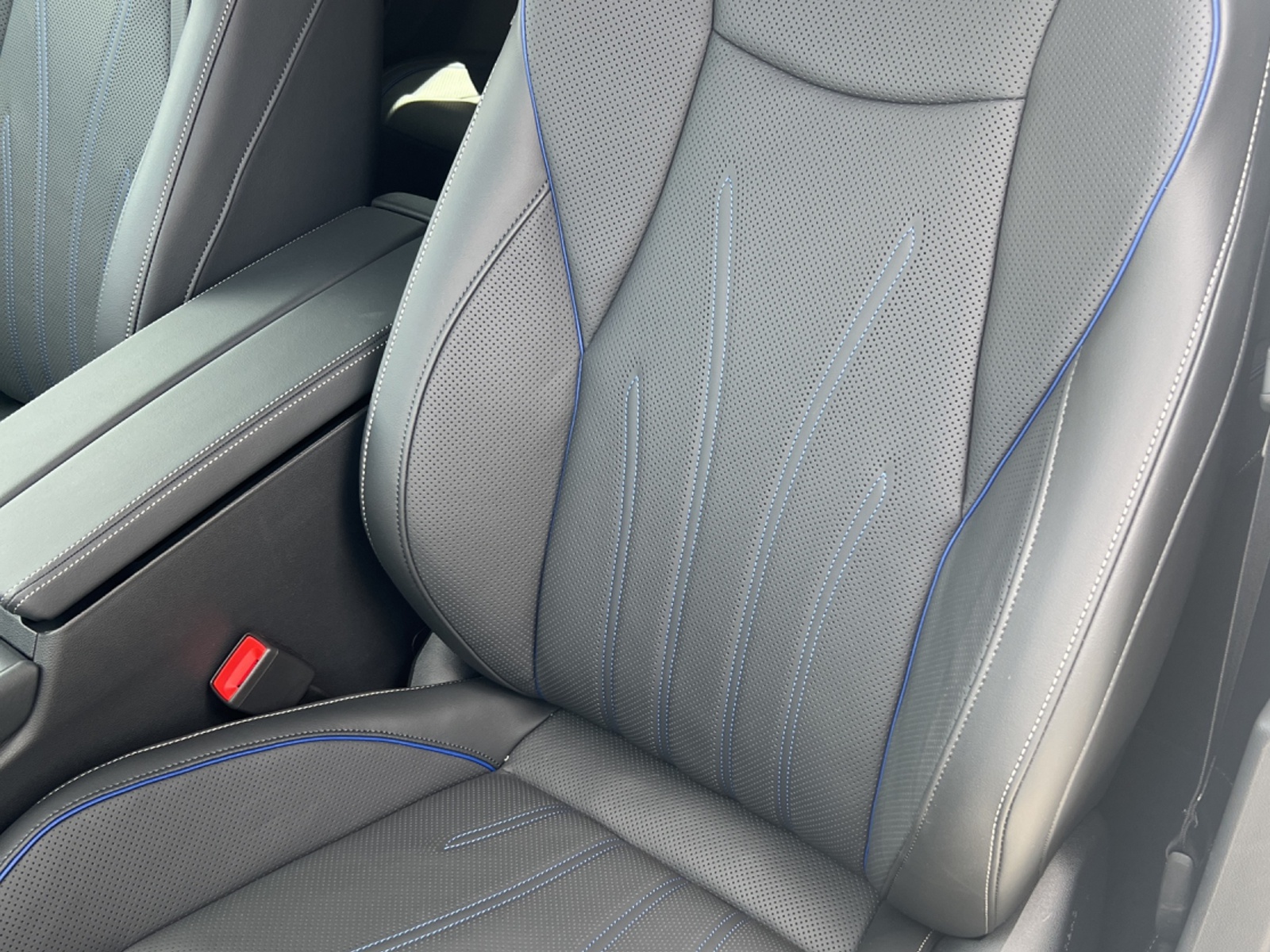 VW Passat Variant 2.0 TSI evo4 R-Line 4 Motion DSG-image-14