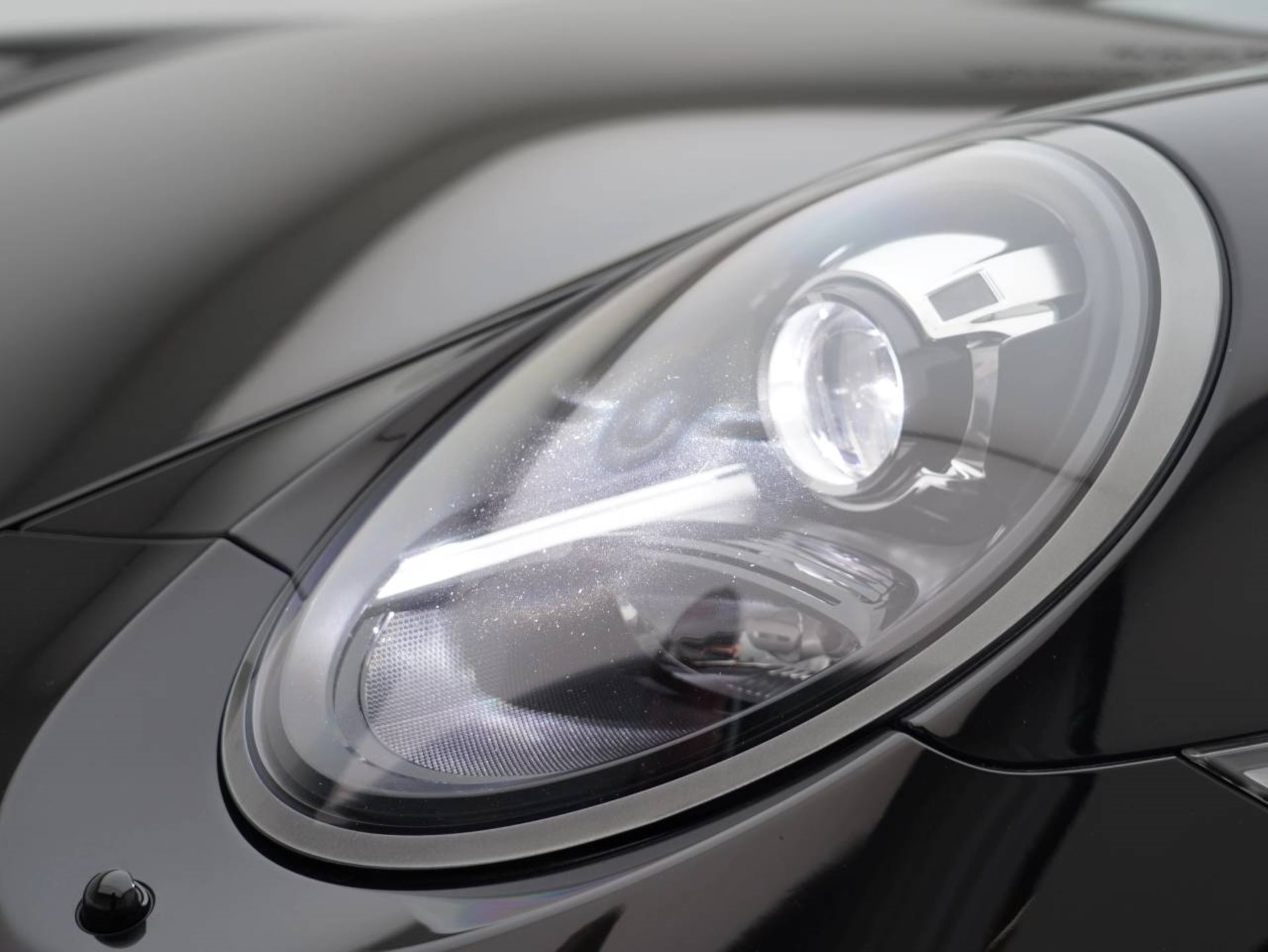 PORSCHE 911 Targa 4S-image-13