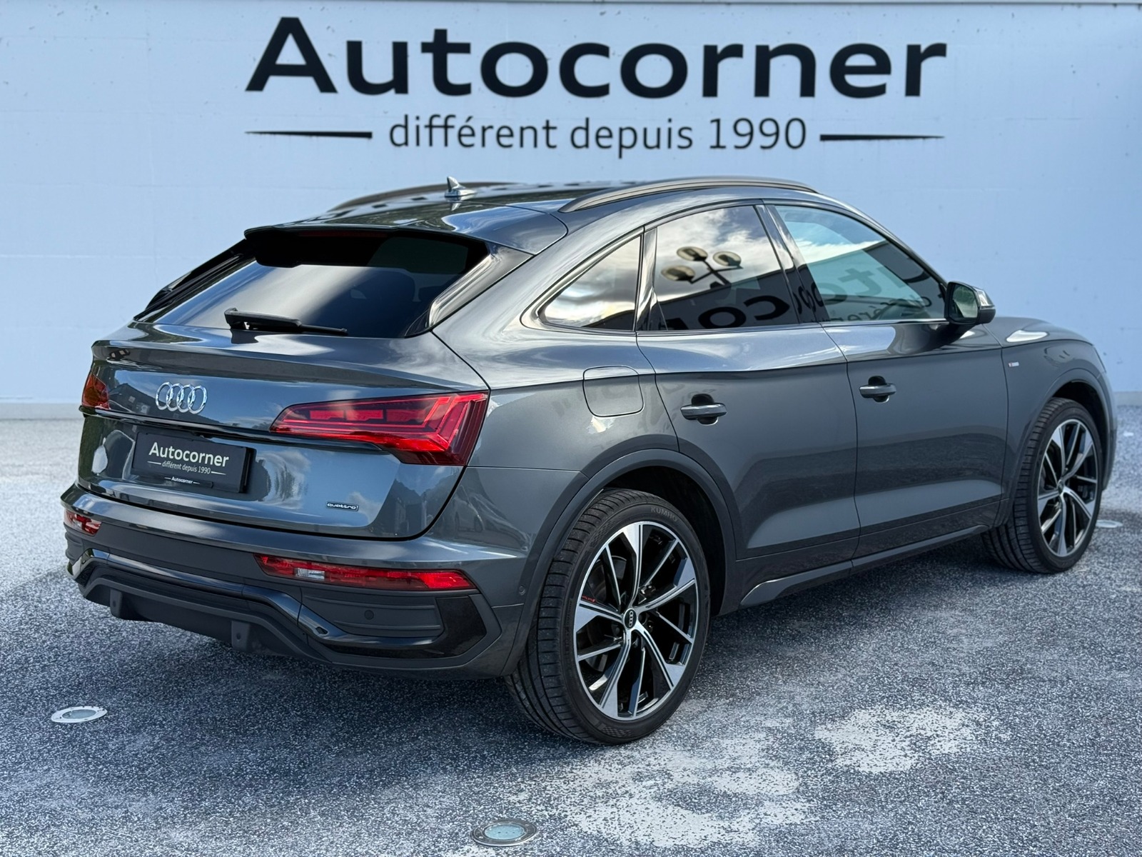 AUDI Q5 Sportback 55 TFSI e PHEV S line quattro S-tronic-image-1