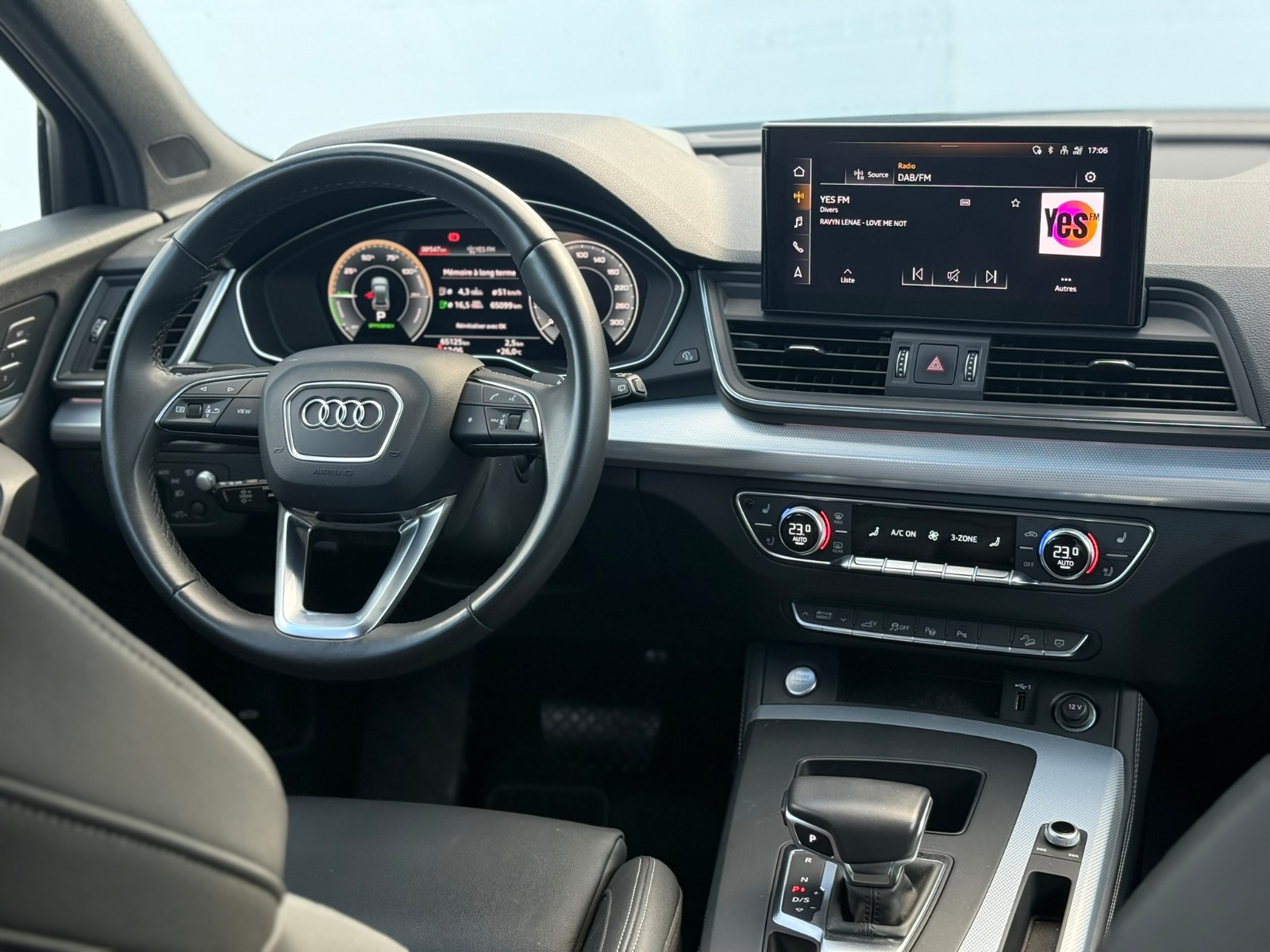 AUDI Q5 Sportback 55 TFSI e PHEV S line quattro S-tronic-image-8