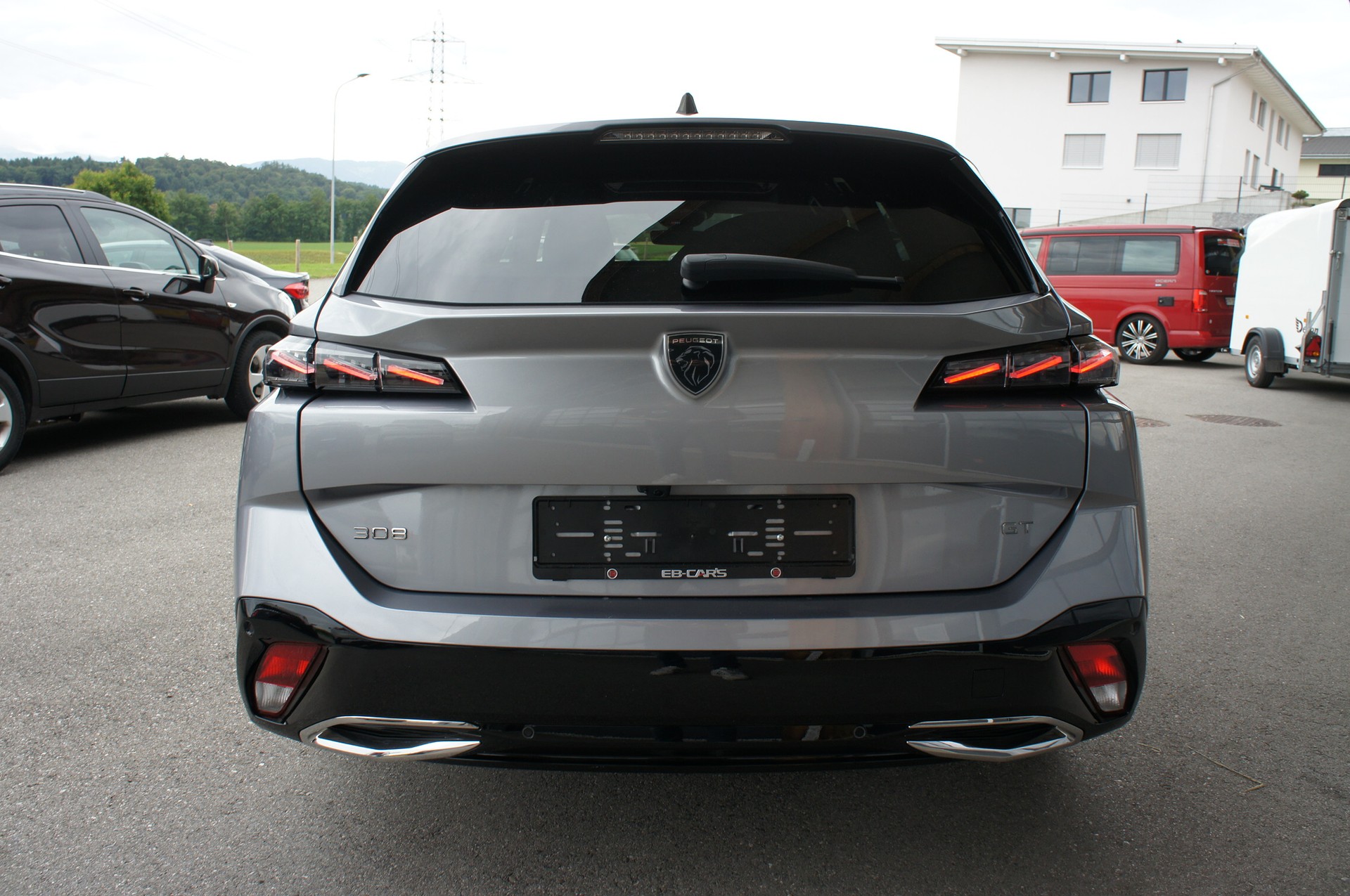 PEUGEOT 308 SW 1.2 Pure Tech GT EAT8-image-3