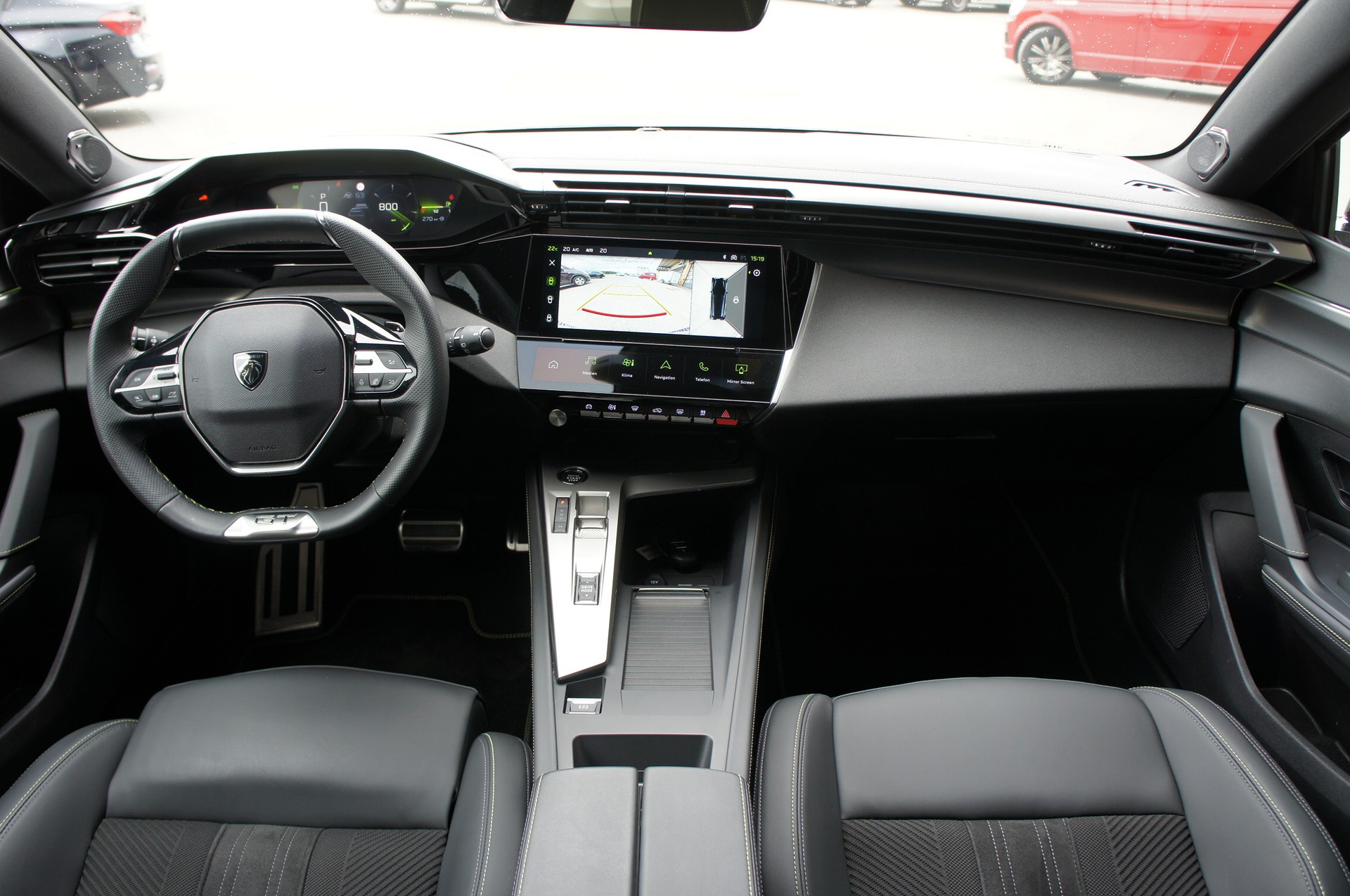PEUGEOT 308 SW 1.2 Pure Tech GT EAT8-image-11