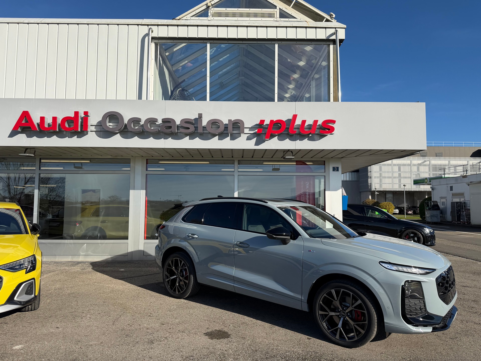 AUDI Q3 SUV TFSI quattro 195 kW S tronic-showroom-element-1