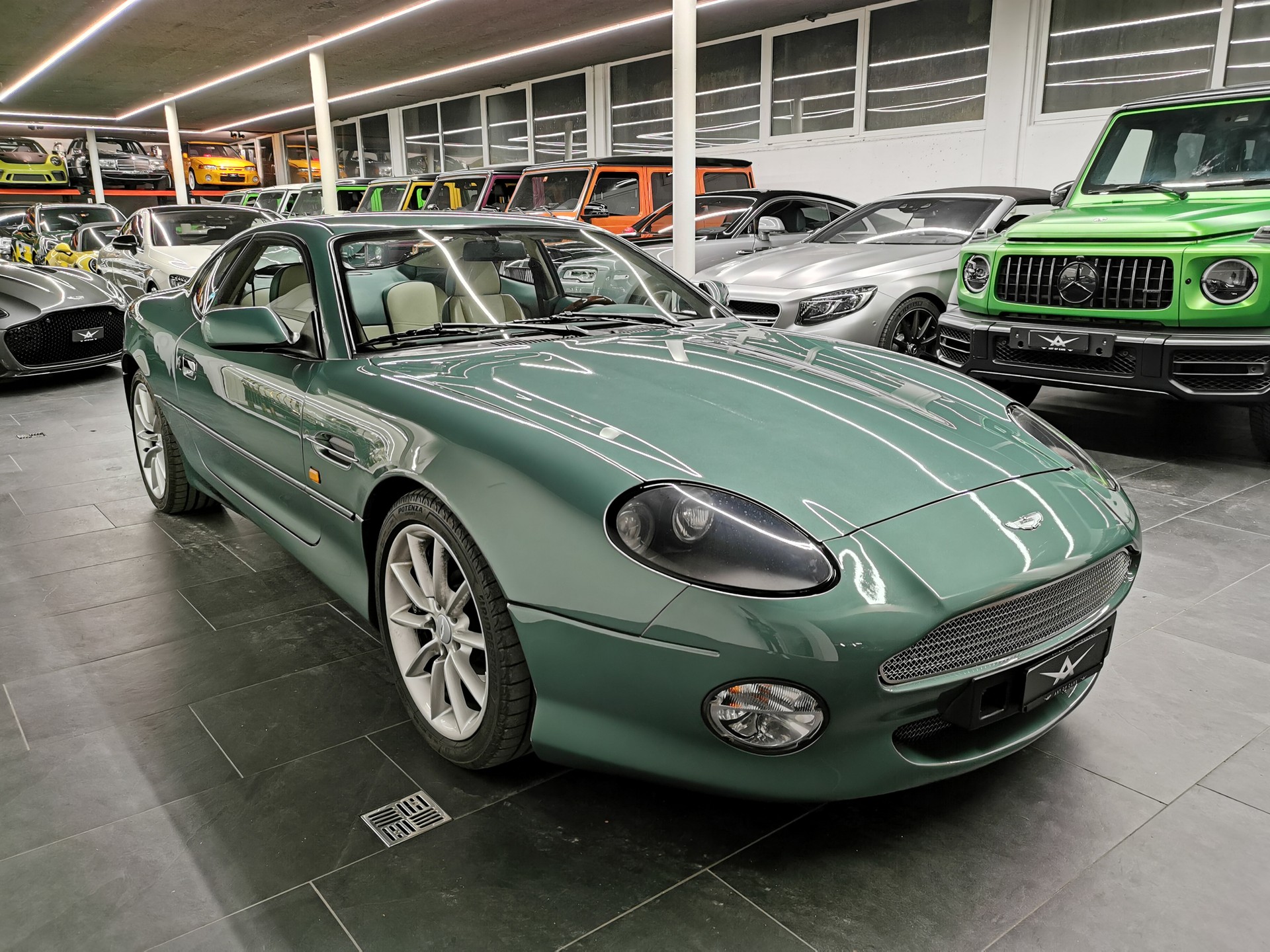 ASTON MARTIN DB7 VANTAGE V 12 VISUAL DRIVING PACKAGE "WORKS SPECIAL" JAFFA REAR LIGHT FROM 1990 SUPERCHARGED V8 VANTAGE-image-0