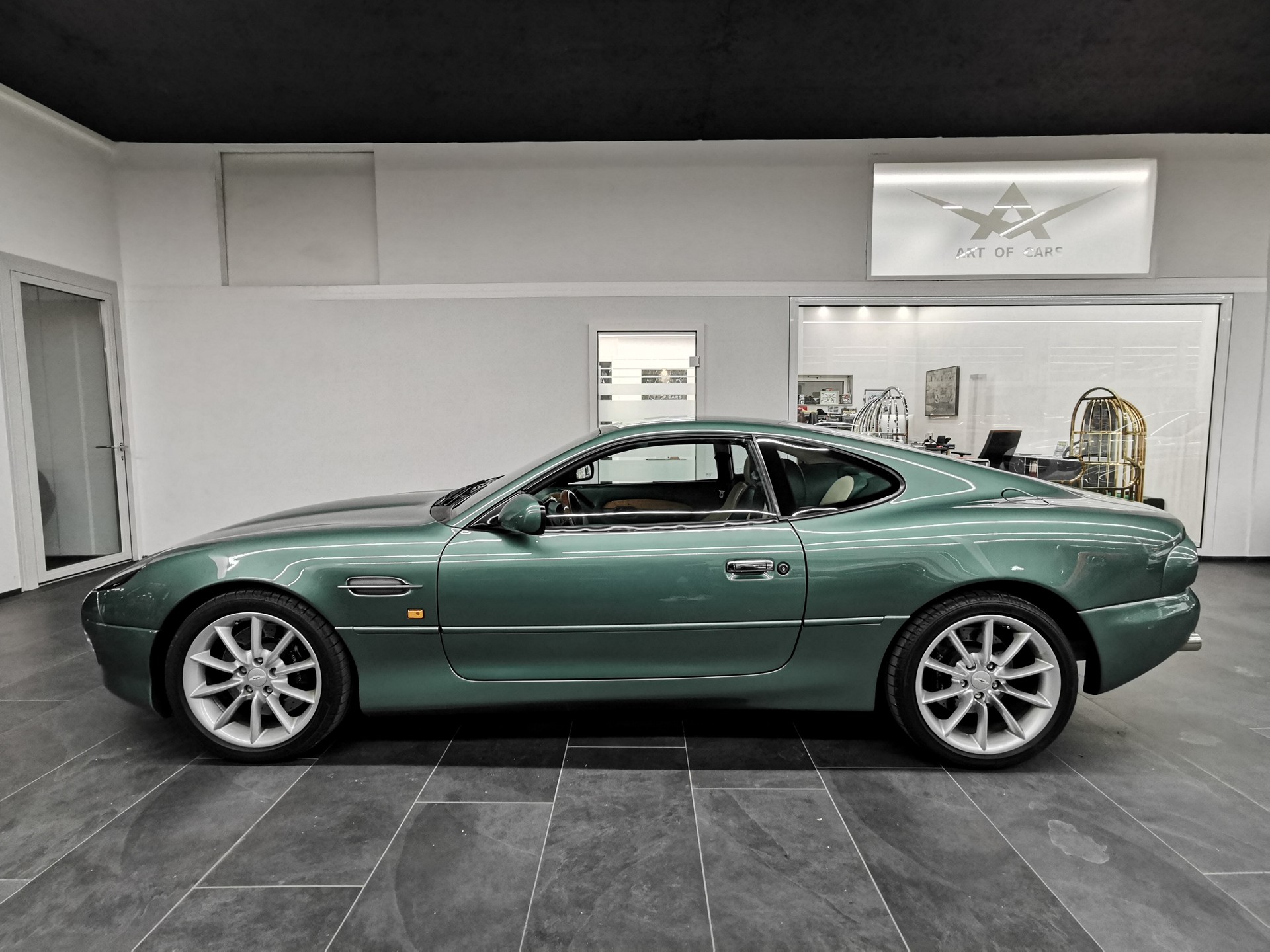 ASTON MARTIN DB7 VANTAGE V 12 VISUAL DRIVING PACKAGE "WORKS SPECIAL" JAFFA REAR LIGHT FROM 1990 SUPERCHARGED V8 VANTAGE-image-3