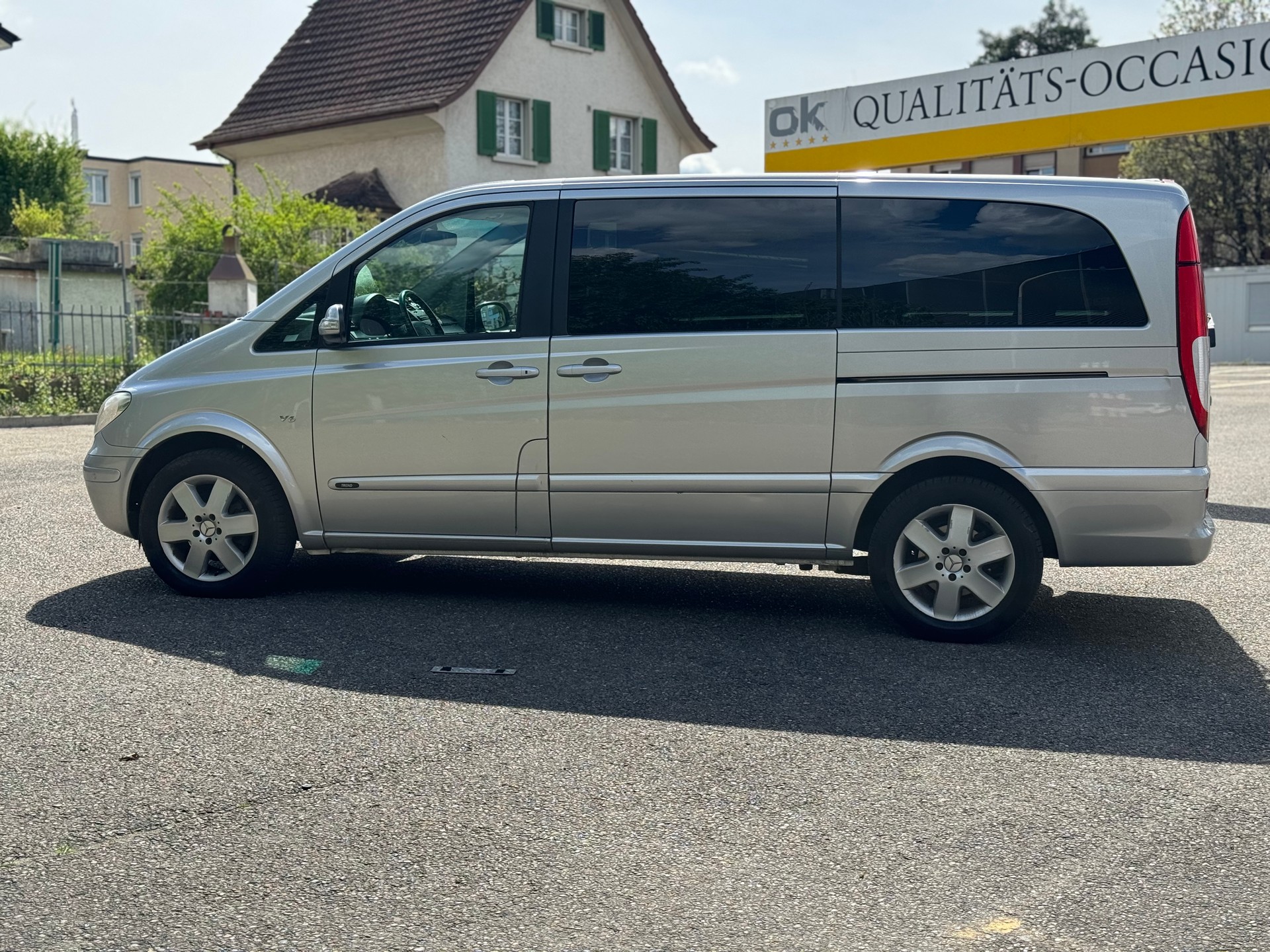 MERCEDES-BENZ Viano 3.0 CDI Ambiente L Automat-image-5