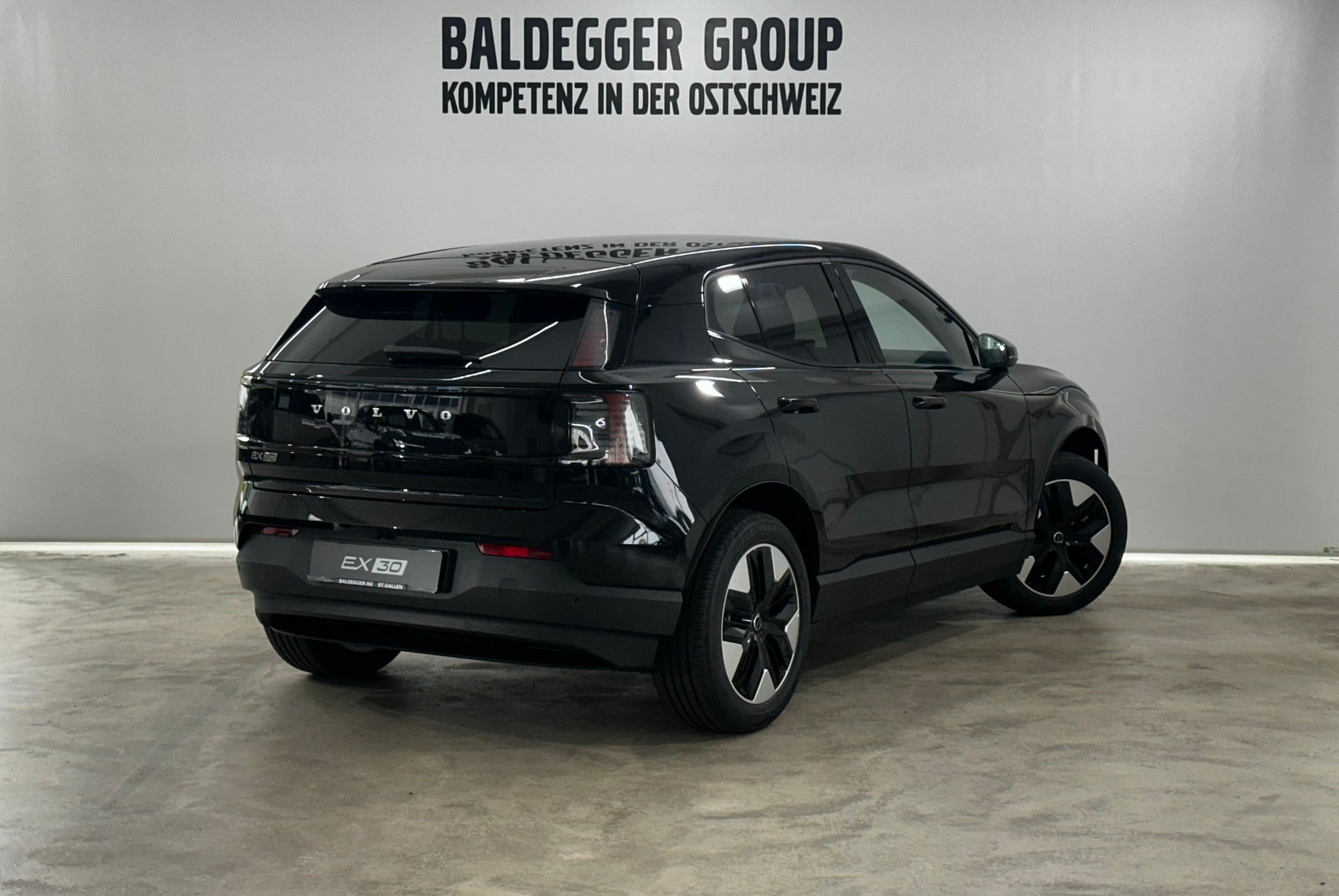 VOLVO EX 30 E60 Core-image-2