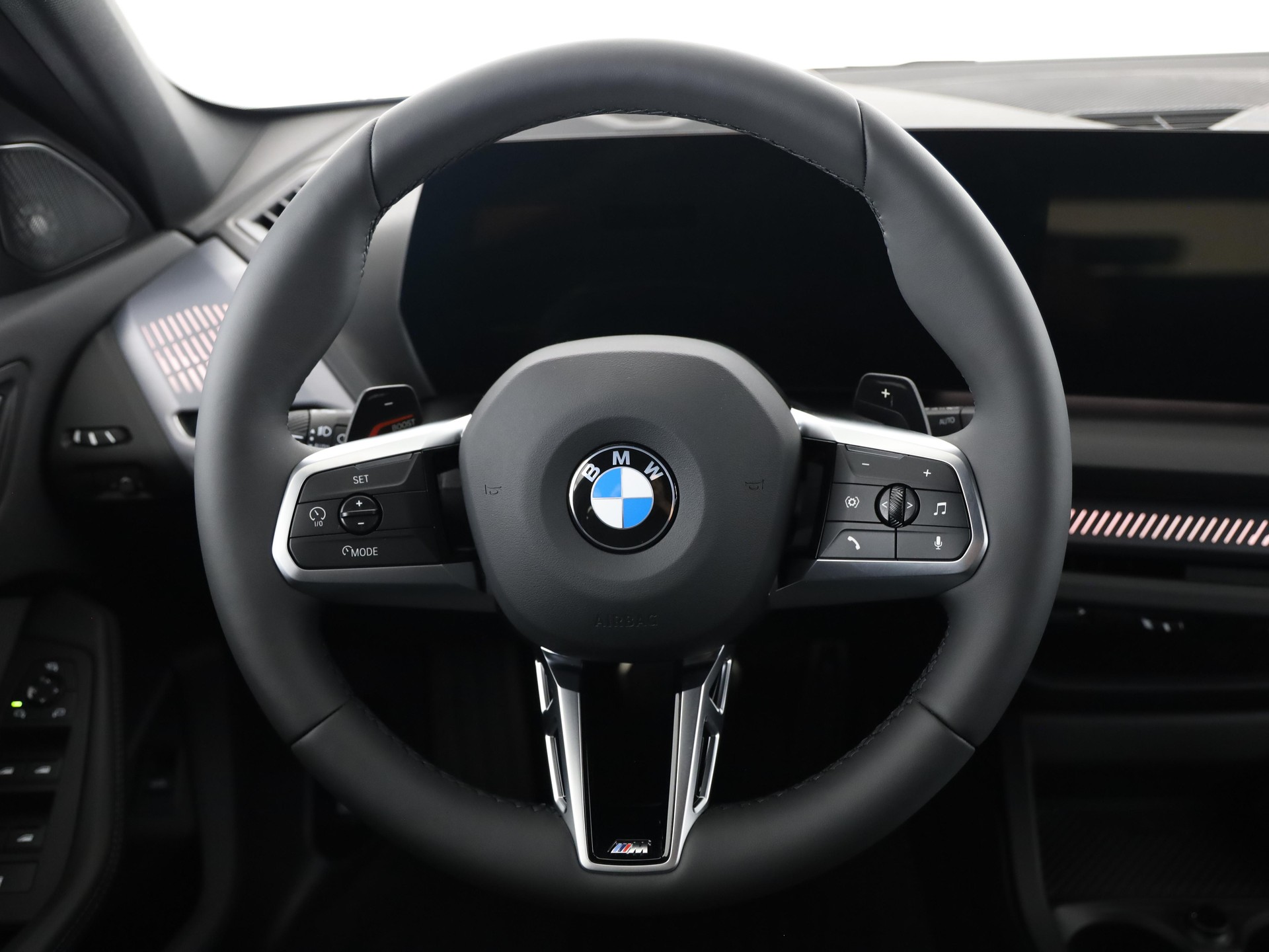 BMW 120d-image-16