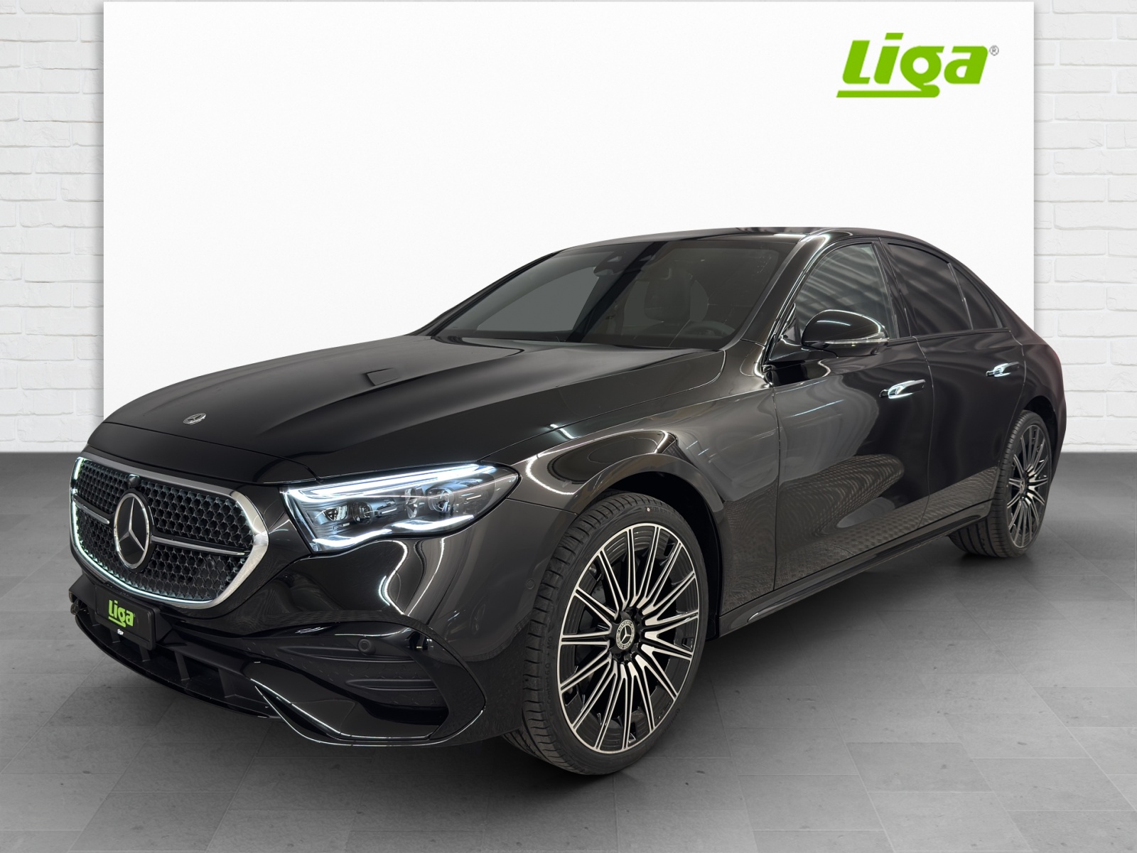MERCEDES-BENZ E 450 AMG Line 4Matic-showroom-element-1
