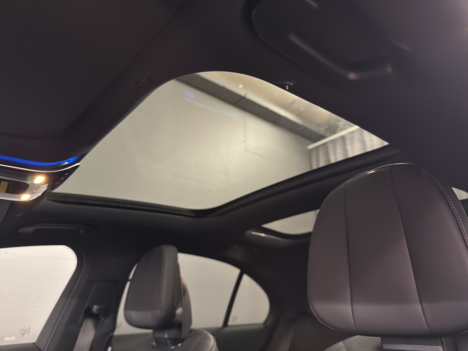 MERCEDES-BENZ E 450 AMG Line 4Matic-image-15