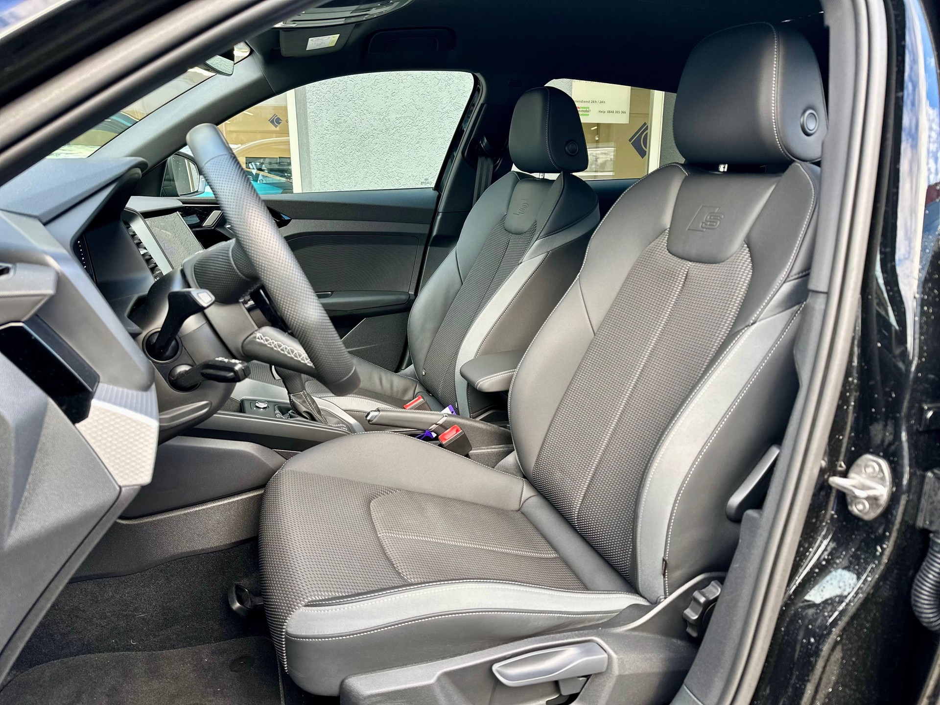 AUDI A1 Sportback 35 TFSI S-tronic-image-5