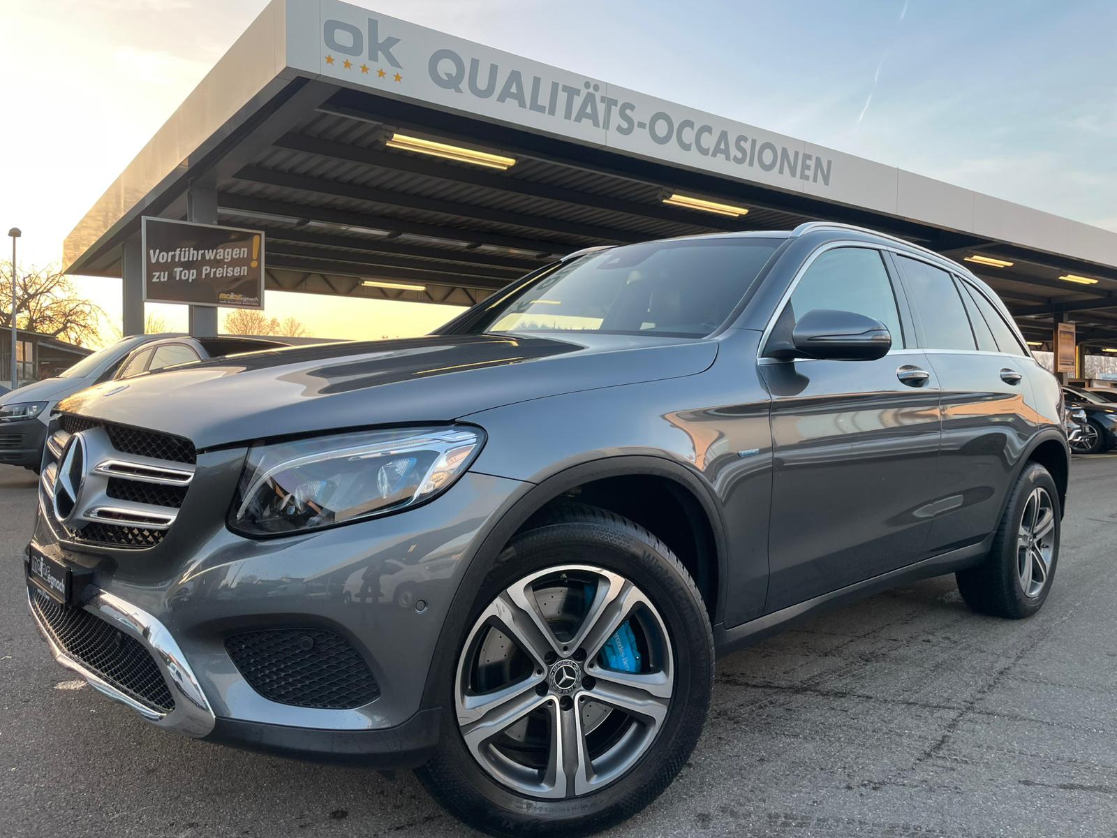 MERCEDES-BENZ GLC 350 e Exclusive 4Matic 7G-Tronic-image-1