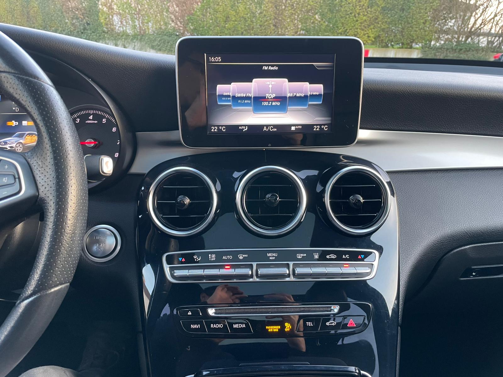 MERCEDES-BENZ GLC 350 e Exclusive 4Matic 7G-Tronic-image-15