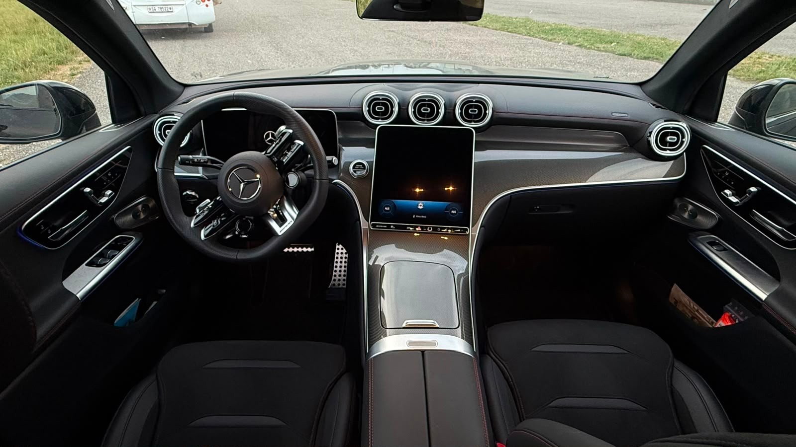 MERCEDES-BENZ GLC 43 AMG Executive Edition 4Matic 9G-Tronic-image-3