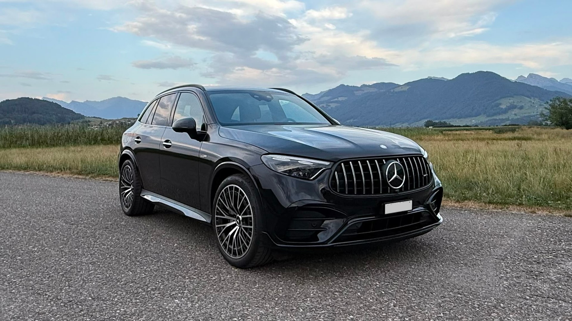 MERCEDES-BENZ GLC 43 AMG Executive Edition 4Matic 9G-Tronic-image-2