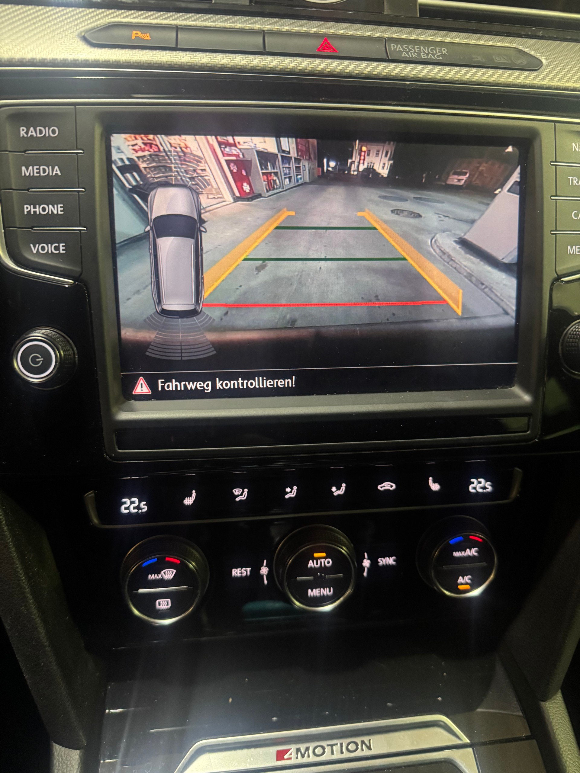 VW Passat Variant 2.0 TSI R-Line ABT 4Motion DSG-image-14