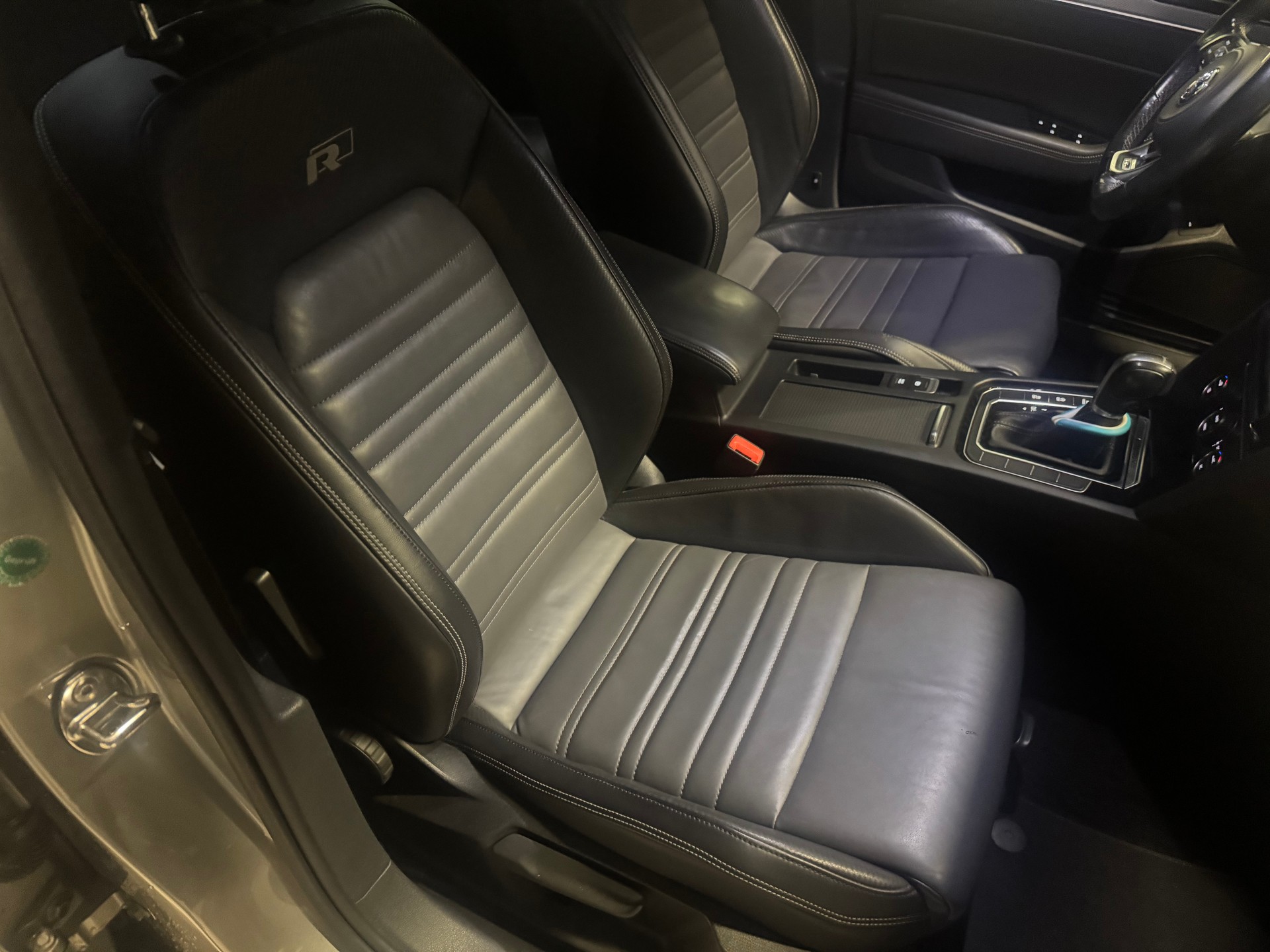 VW Passat Variant 2.0 TSI R-Line ABT 4Motion DSG-image-8